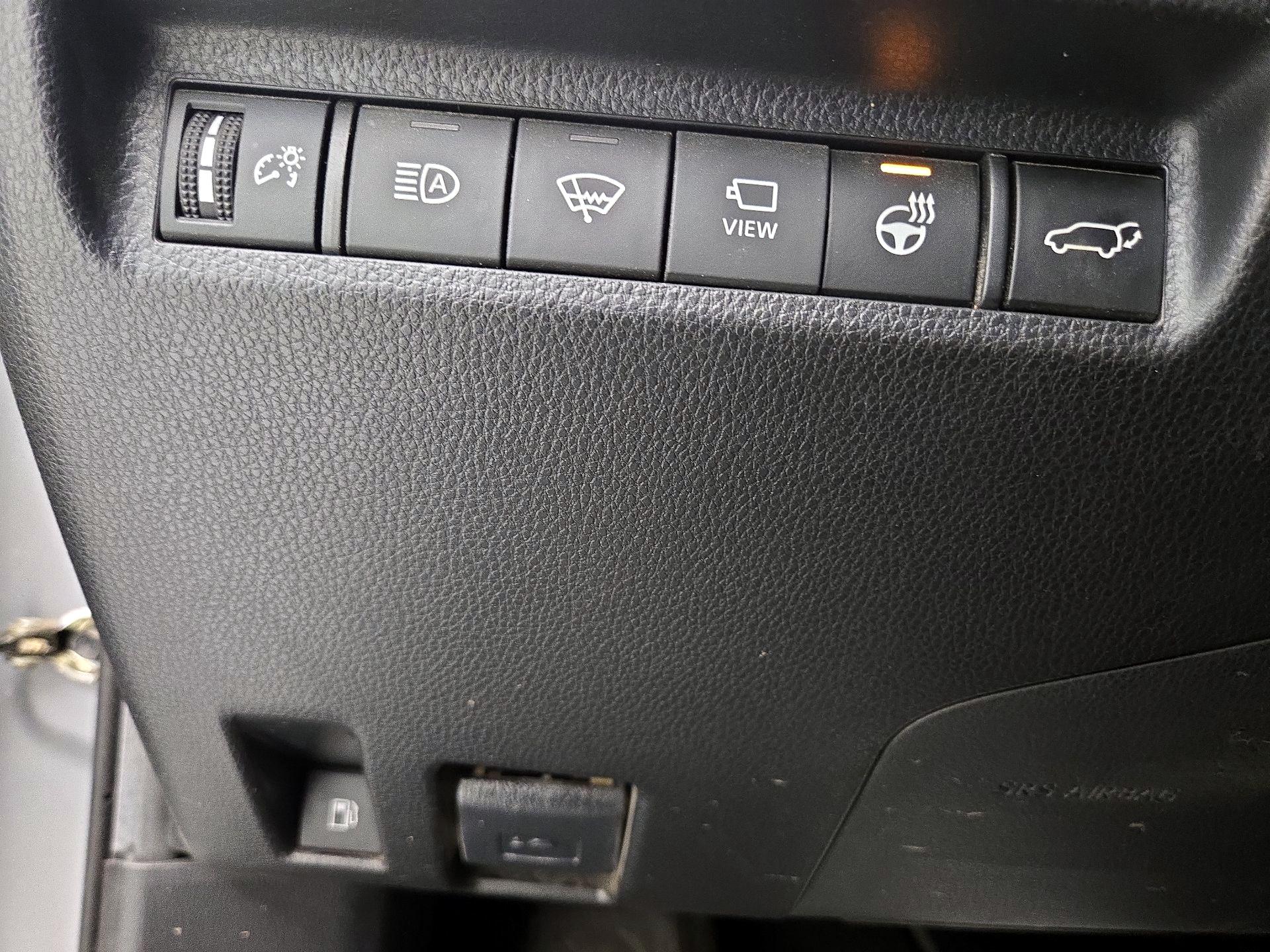 Thumbnail: 2022 Toyota RAV4 - 13