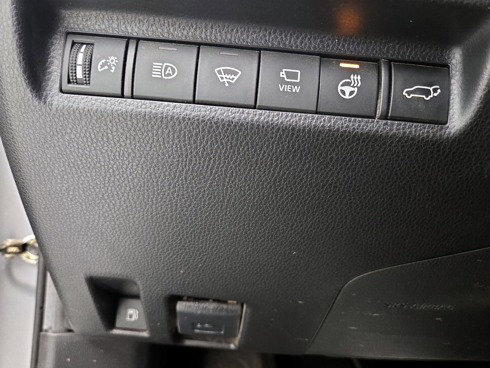 2022 Toyota RAV4 XSE - Photo 14