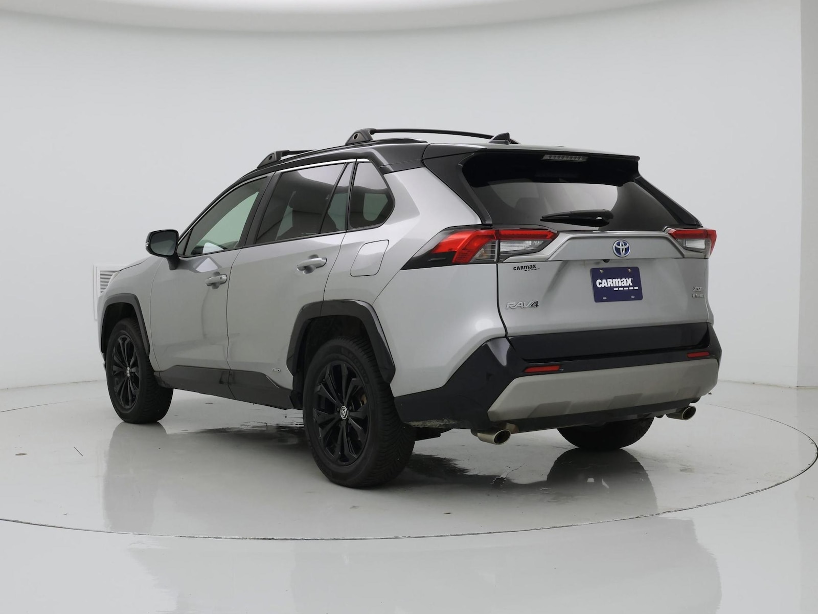 2022 Toyota RAV4 XSE - Photo 3