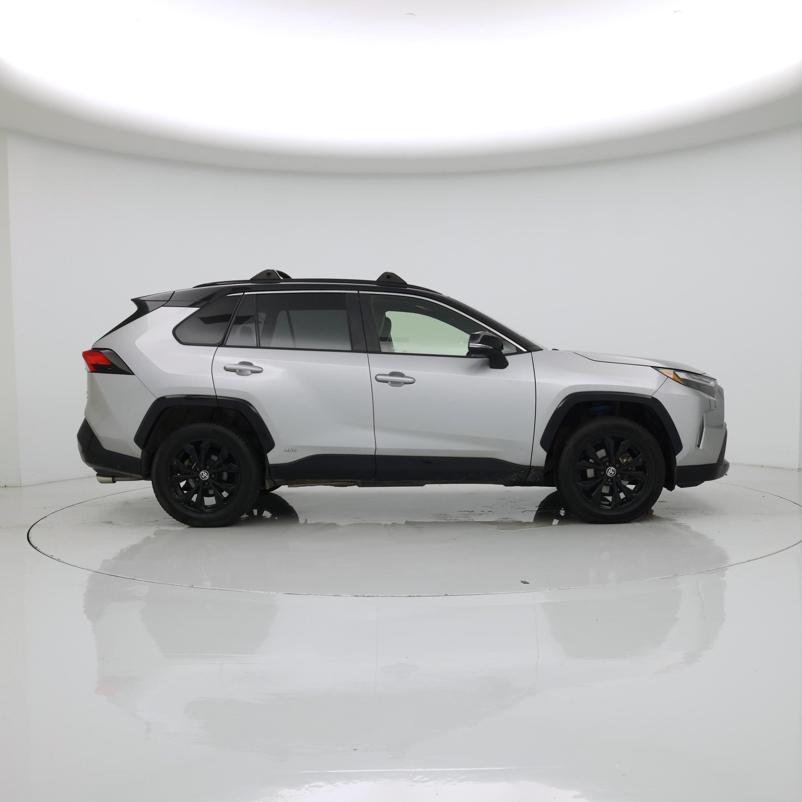 Thumbnail: 2022 Toyota RAV4 - 7