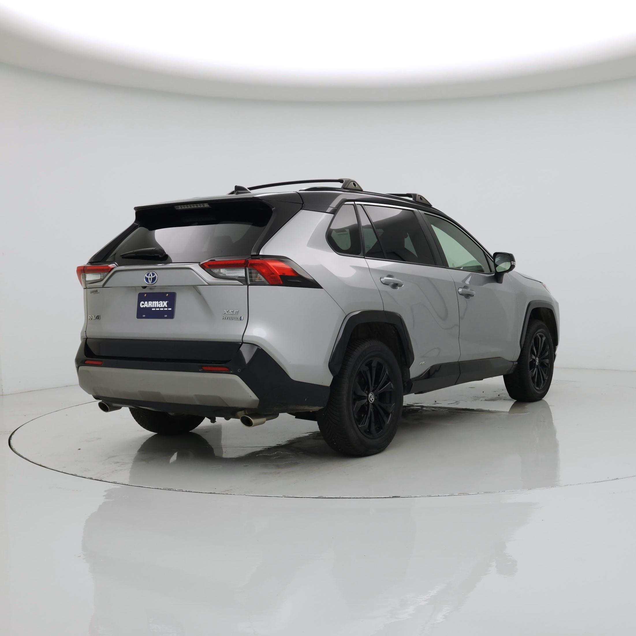 Thumbnail: 2022 Toyota RAV4 - 8