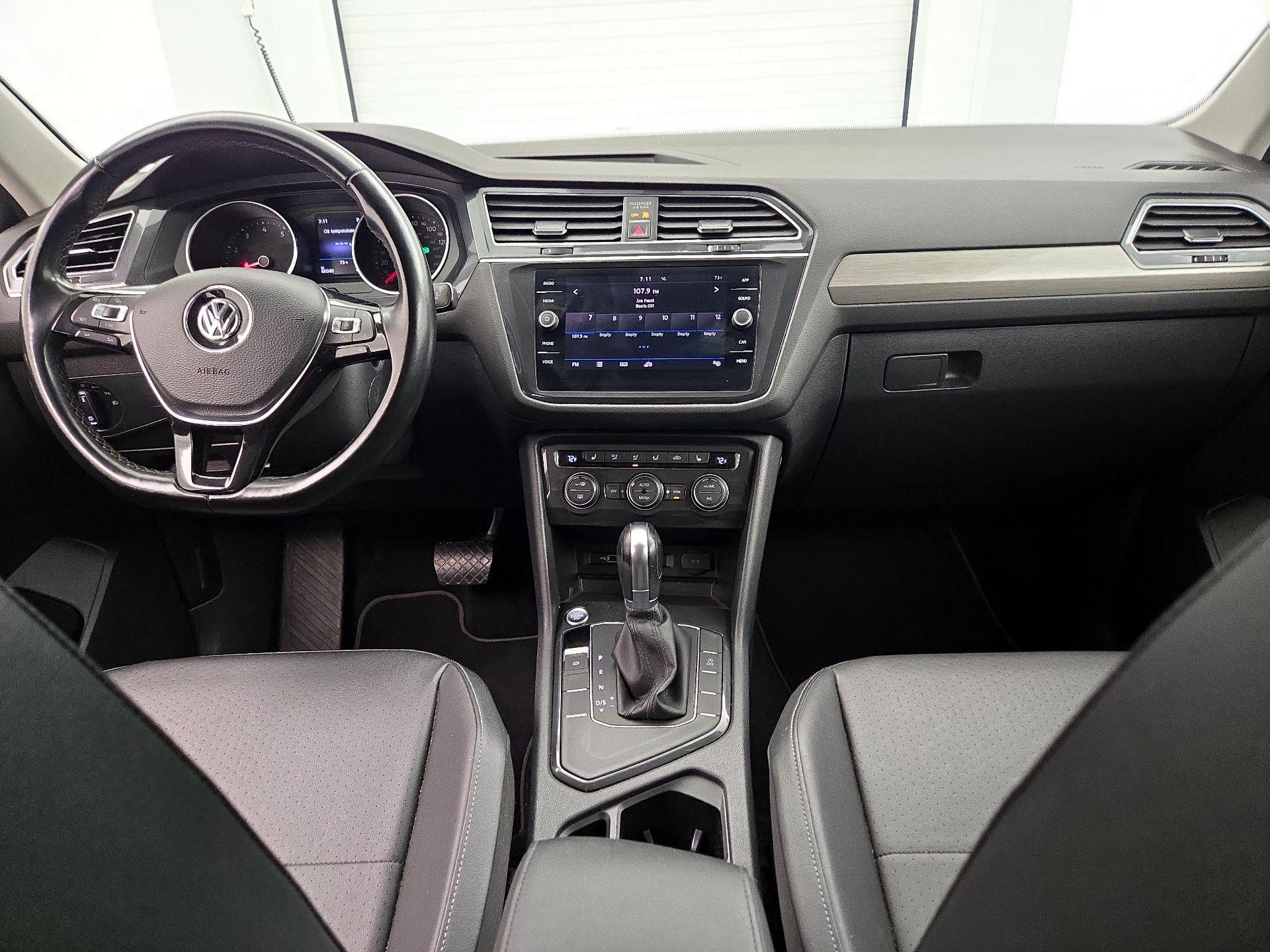 Thumbnail: 2018 Volkswagen Tiguan - 9