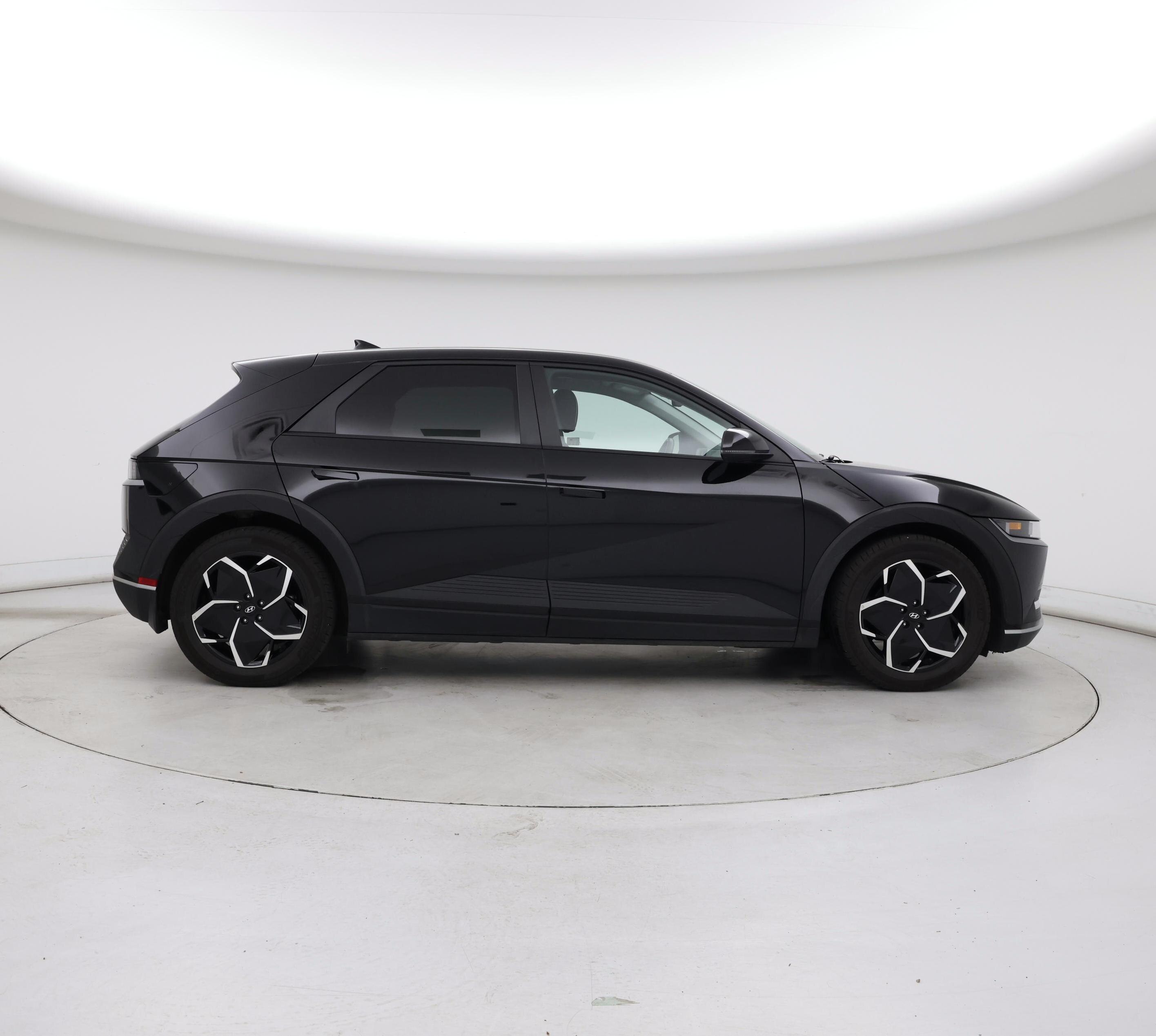 Thumbnail: 2023 Hyundai Ioniq 5 - 7