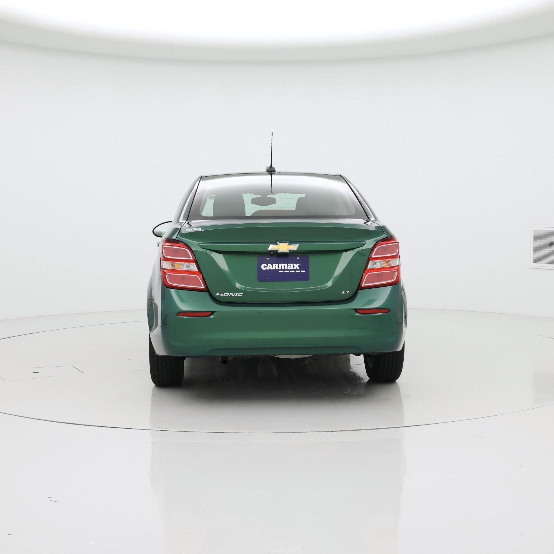 Thumbnail: 2018 Chevrolet Sonic - 6