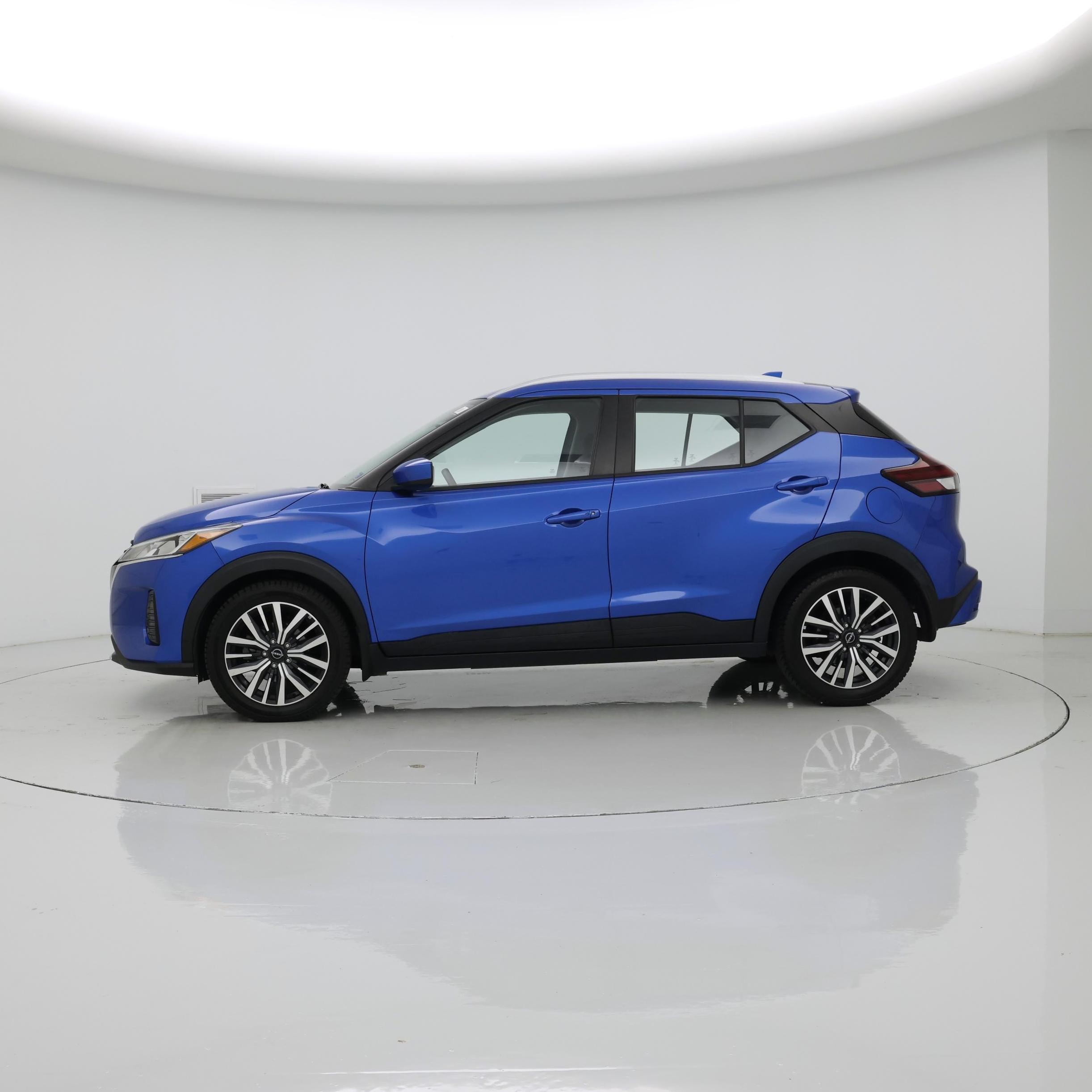 Thumbnail: 2022 Nissan Kicks - 3
