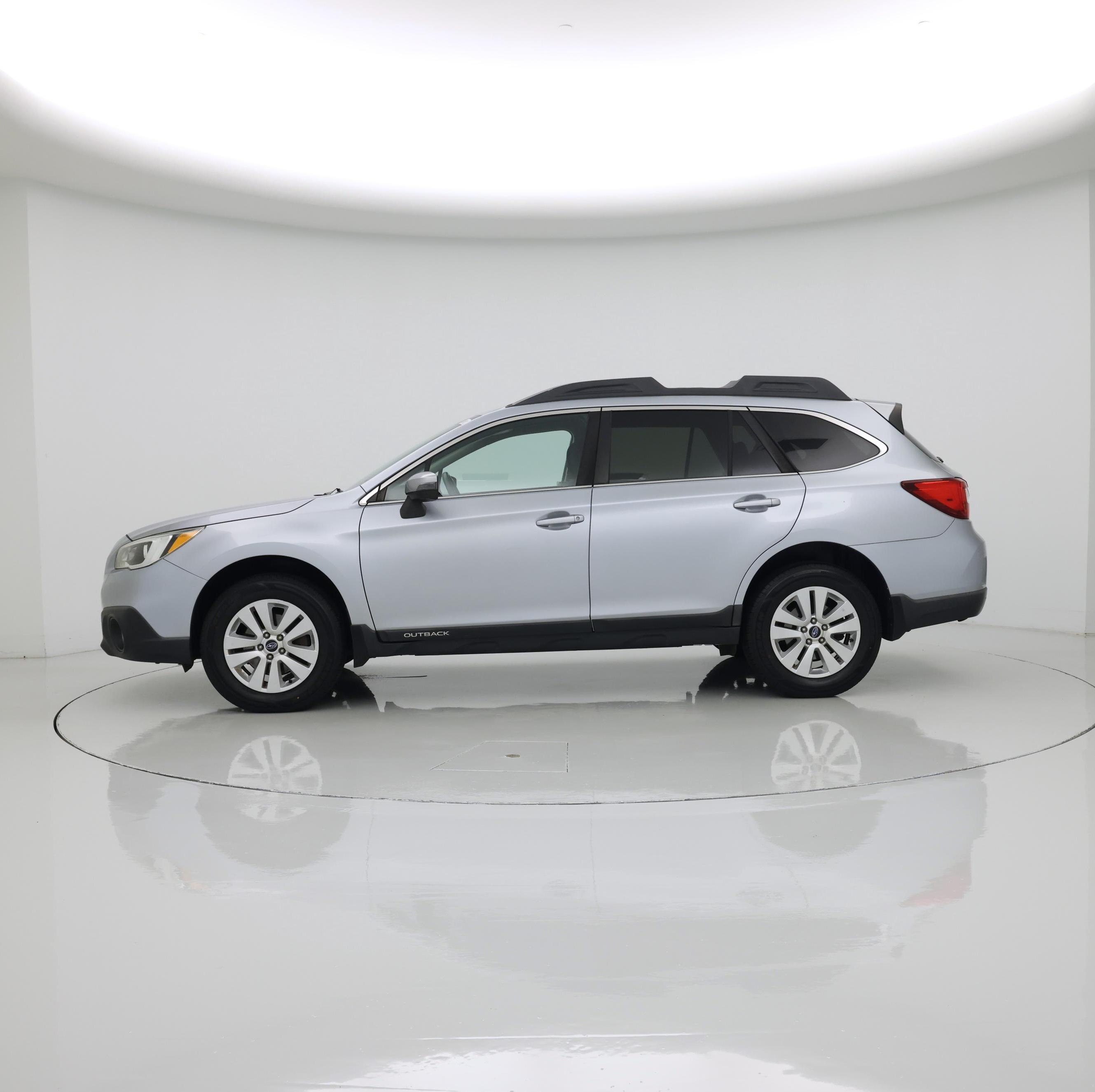 Thumbnail: 2017 Subaru Outback - 3