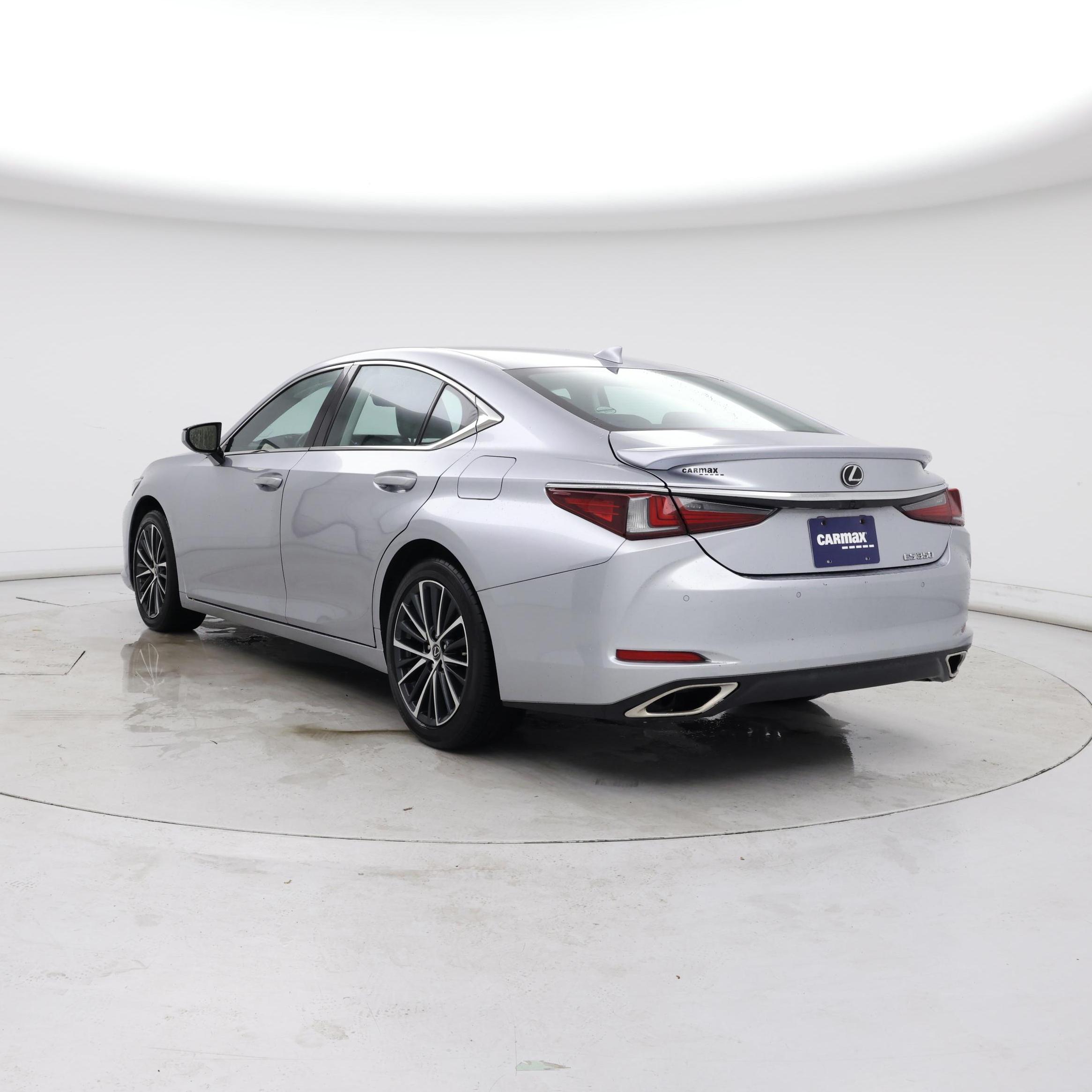 Thumbnail: 2022 Lexus ES - 2