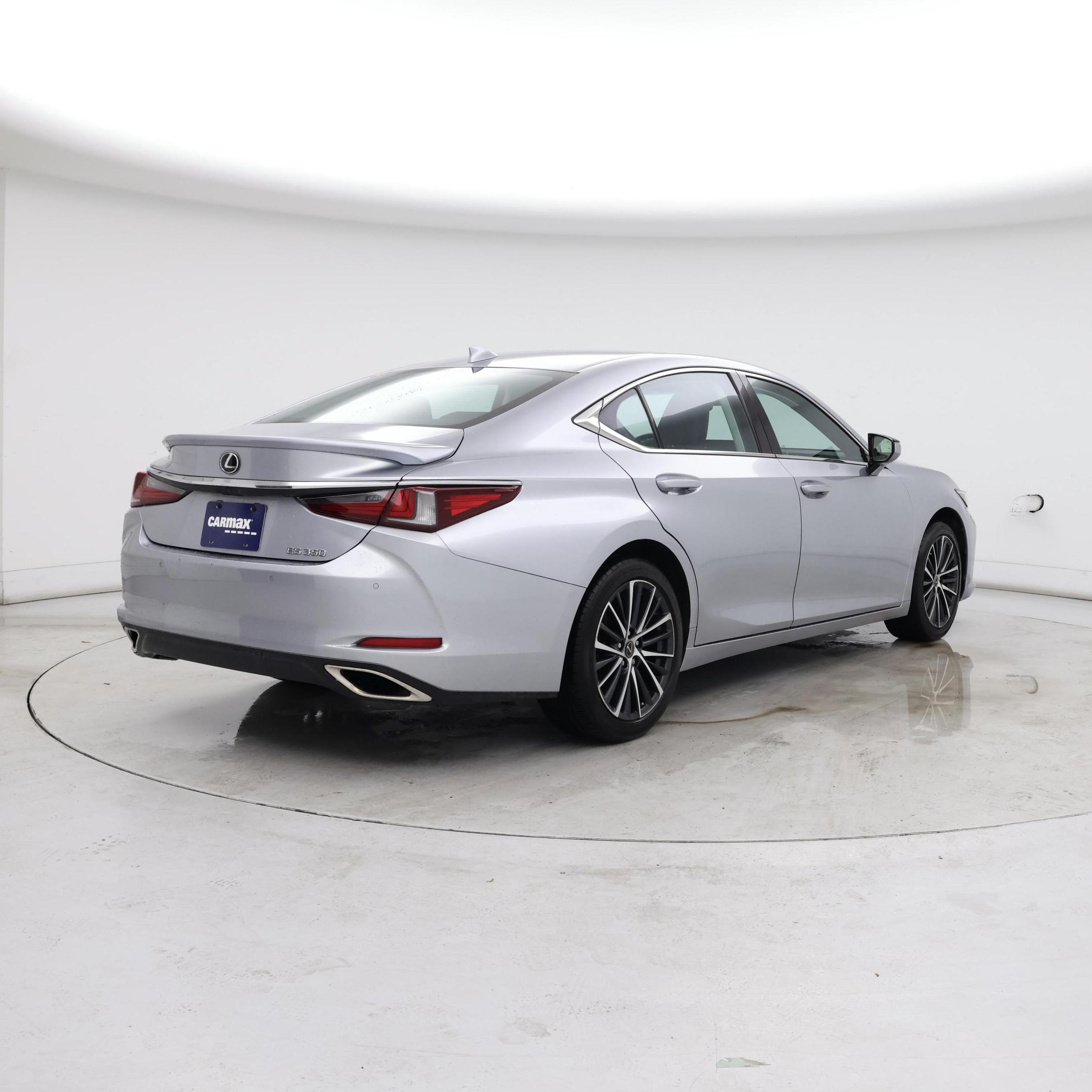 Thumbnail: 2022 Lexus ES - 8
