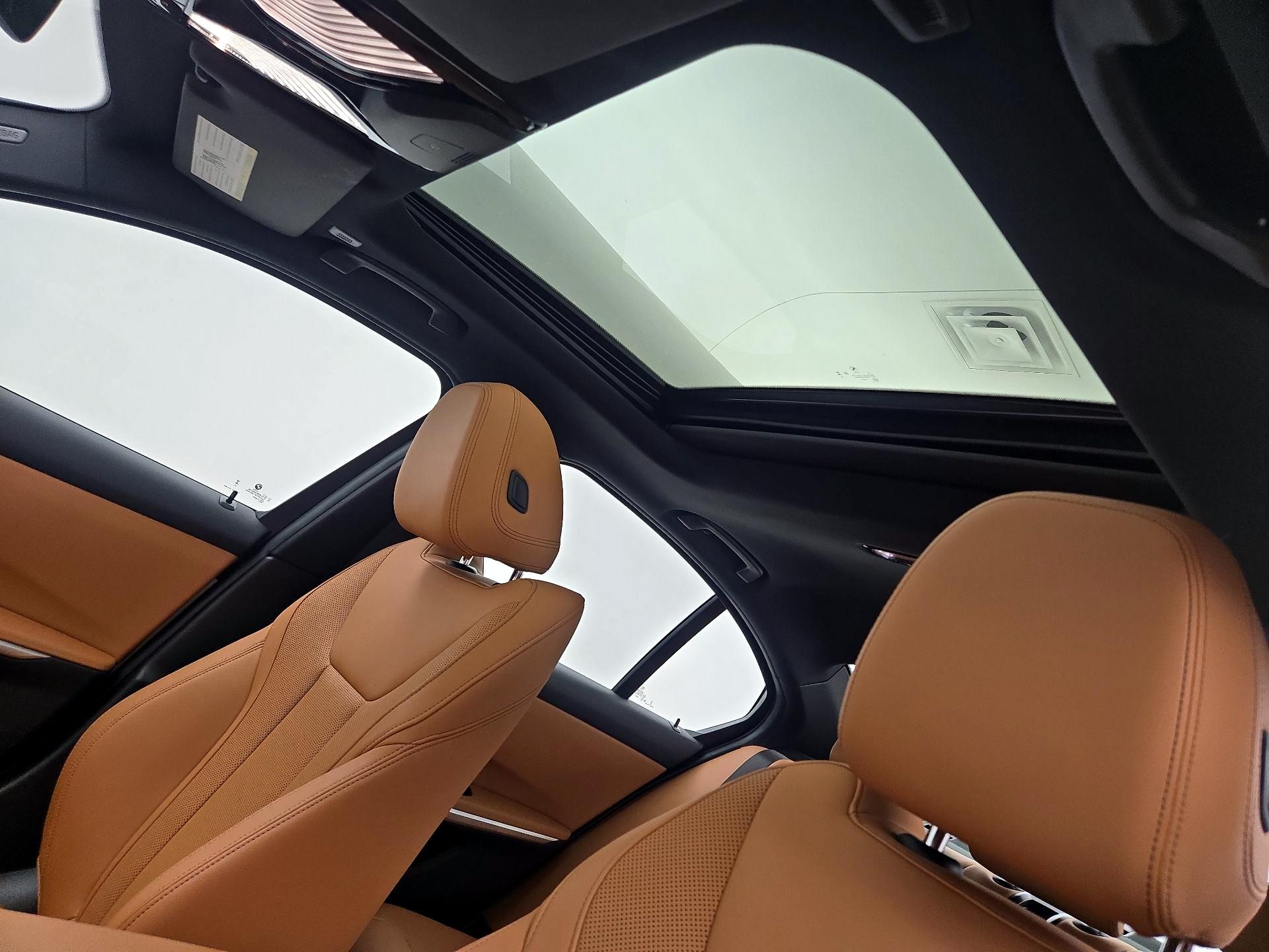 Thumbnail: 2023 BMW 3 Series - 20