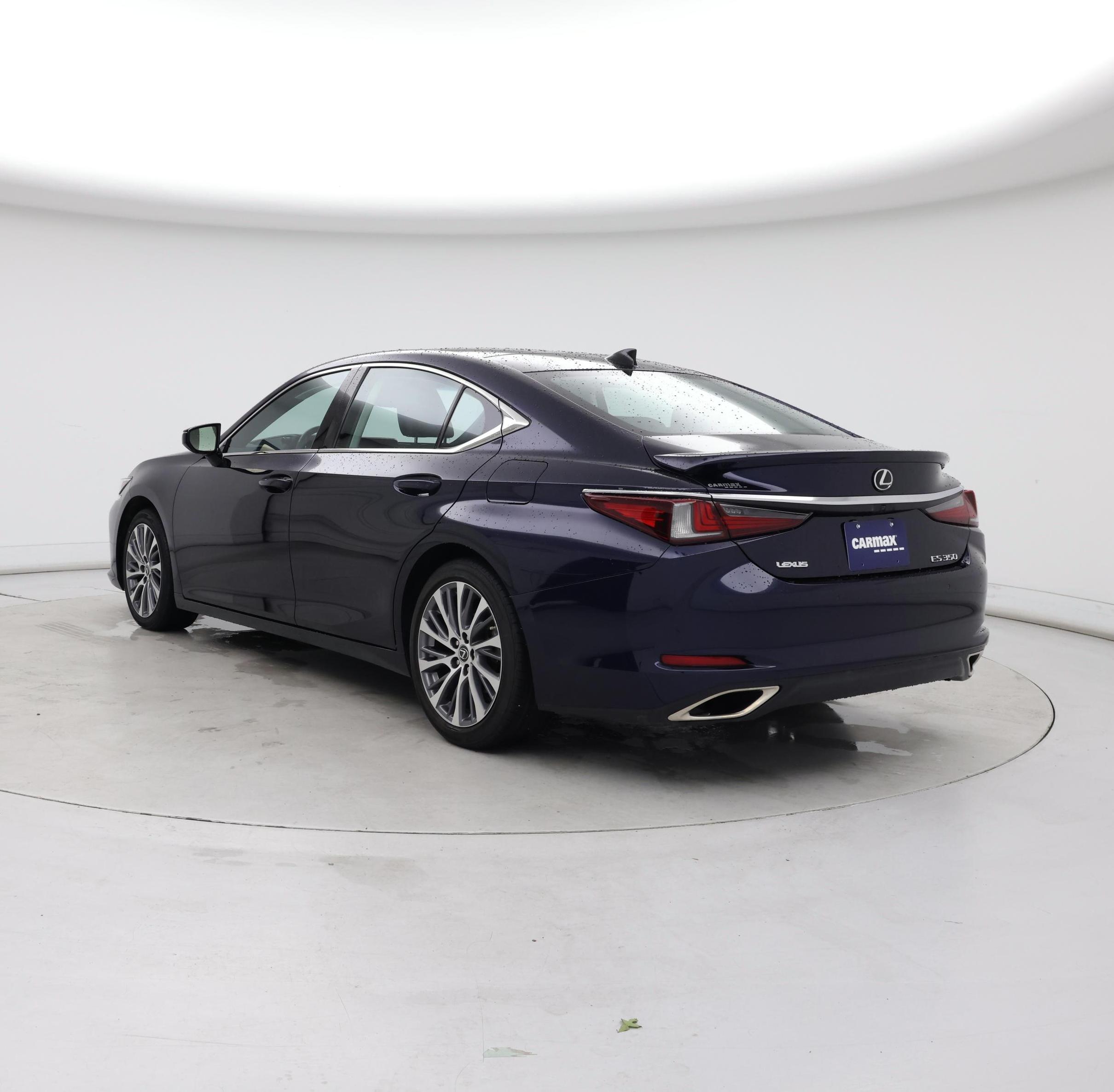 Thumbnail: 2021 Lexus ES - 2
