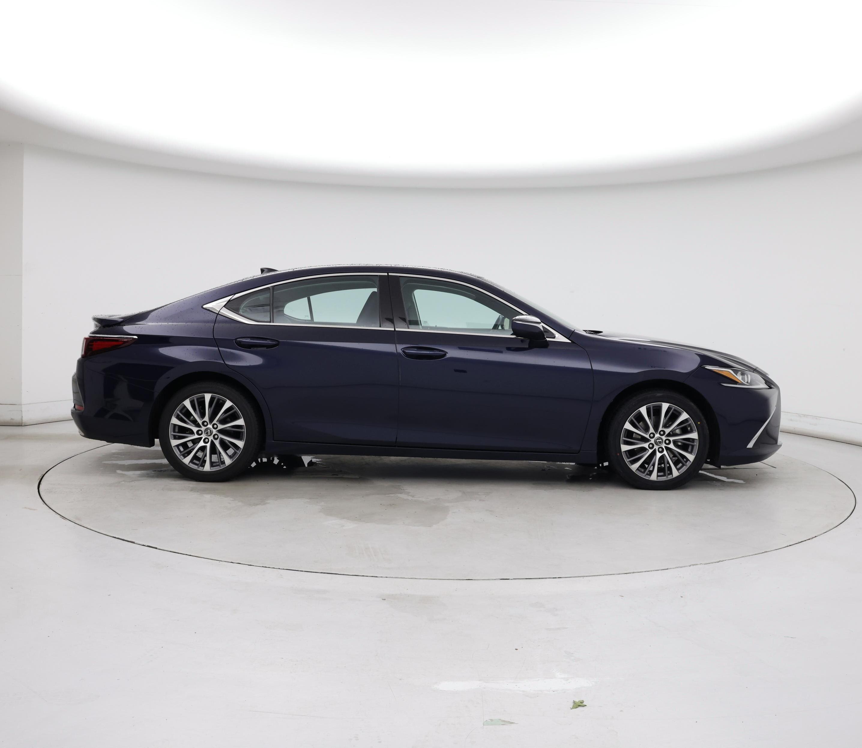 Thumbnail: 2021 Lexus ES - 7