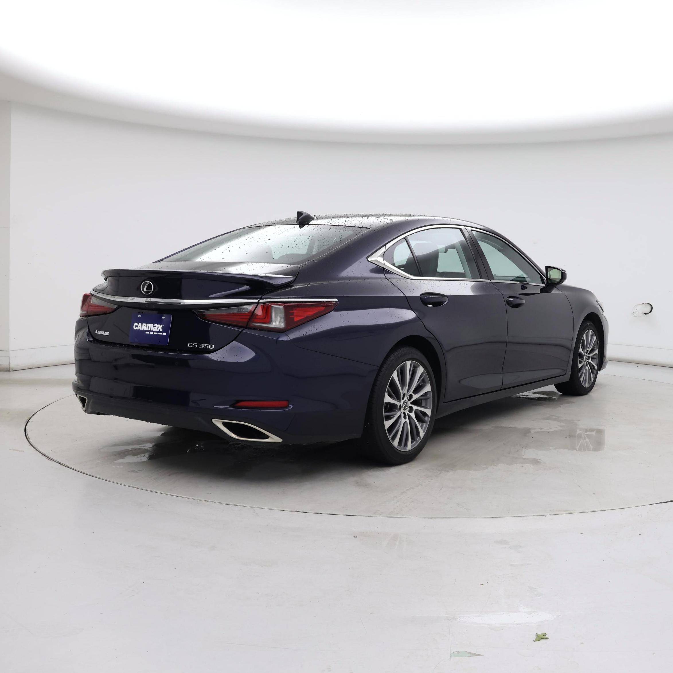 Thumbnail: 2021 Lexus ES - 8