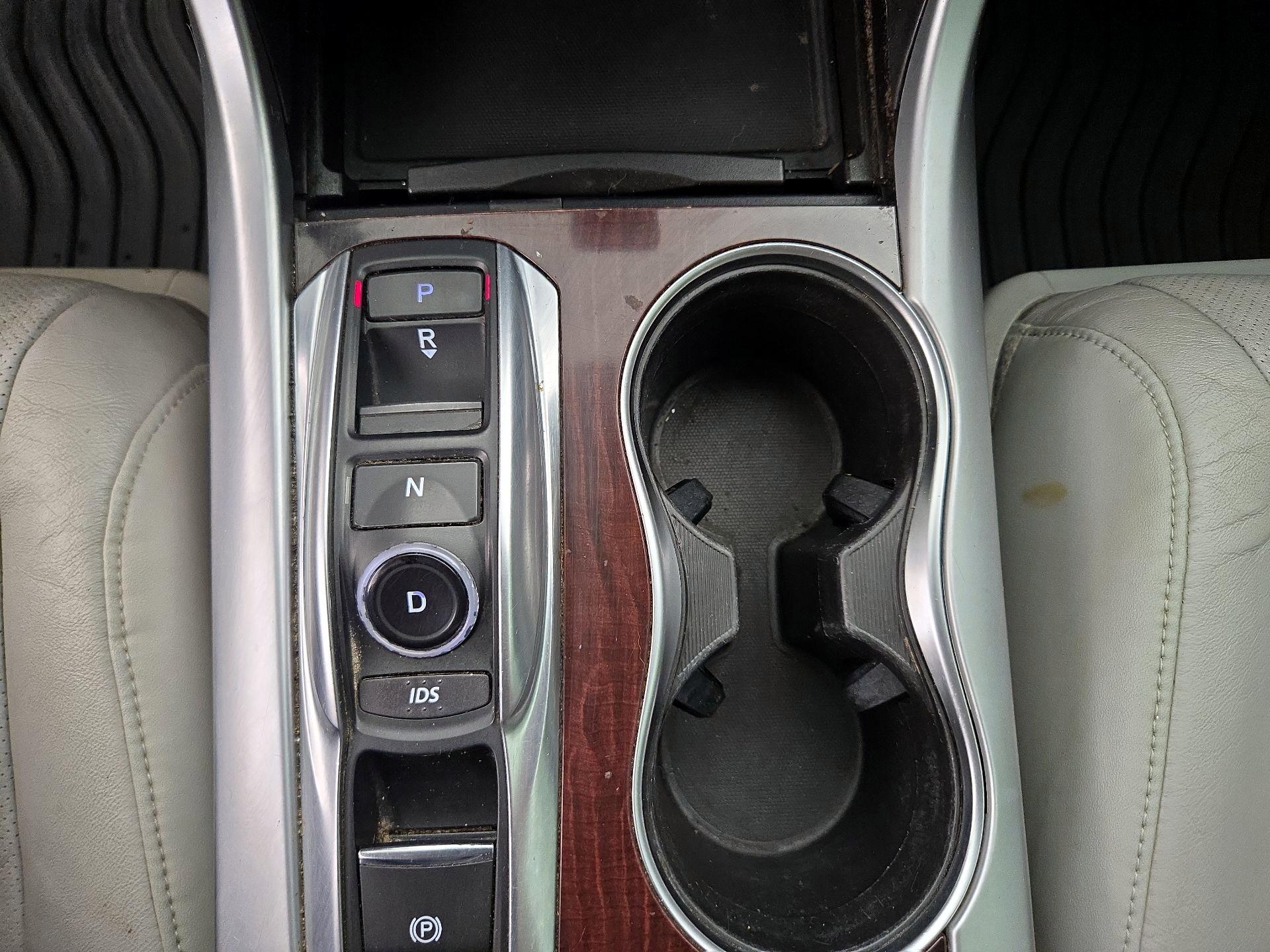 Thumbnail: 2015 Acura TLX - 18