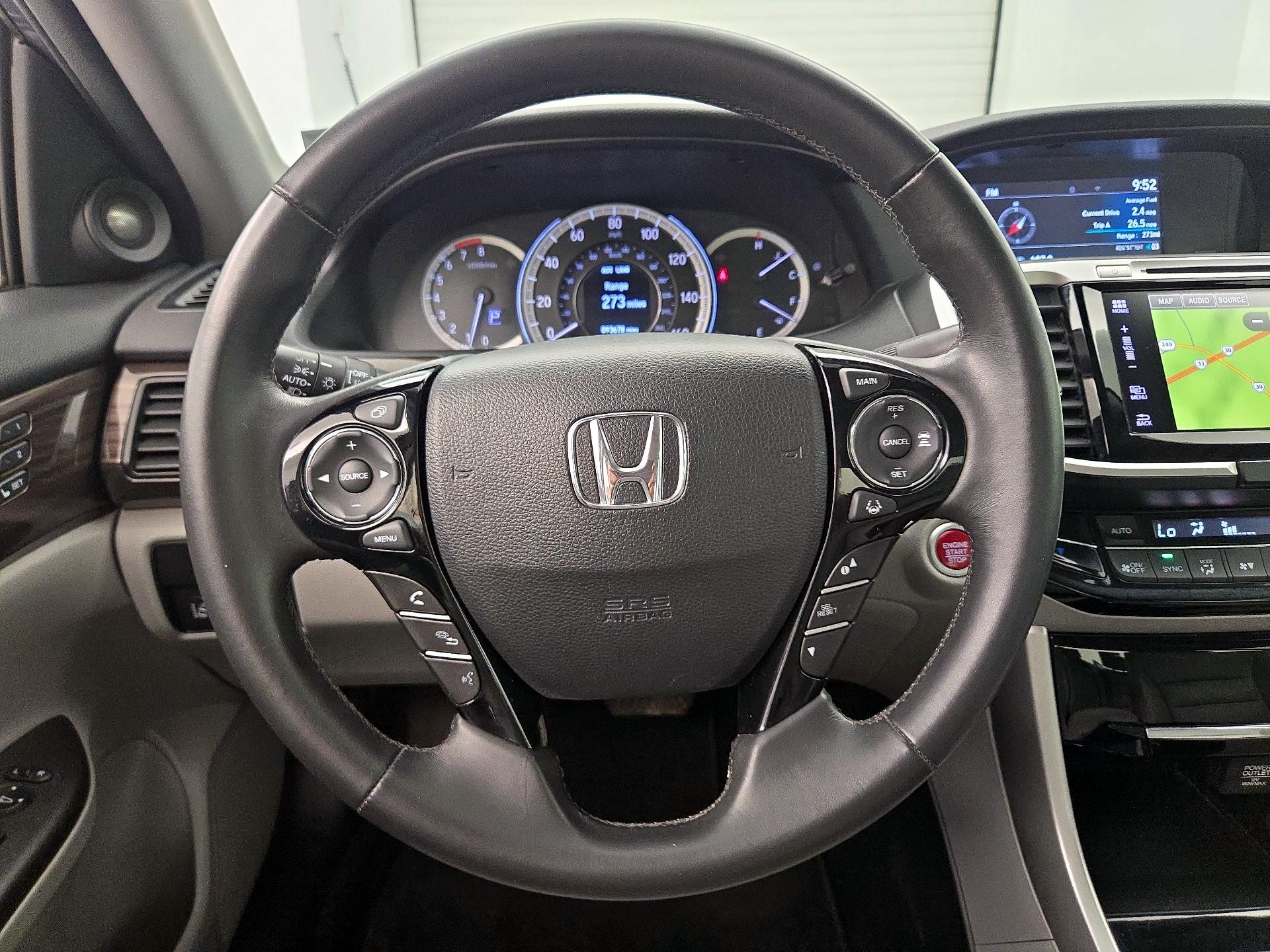 Thumbnail: 2017 Honda Accord - 10