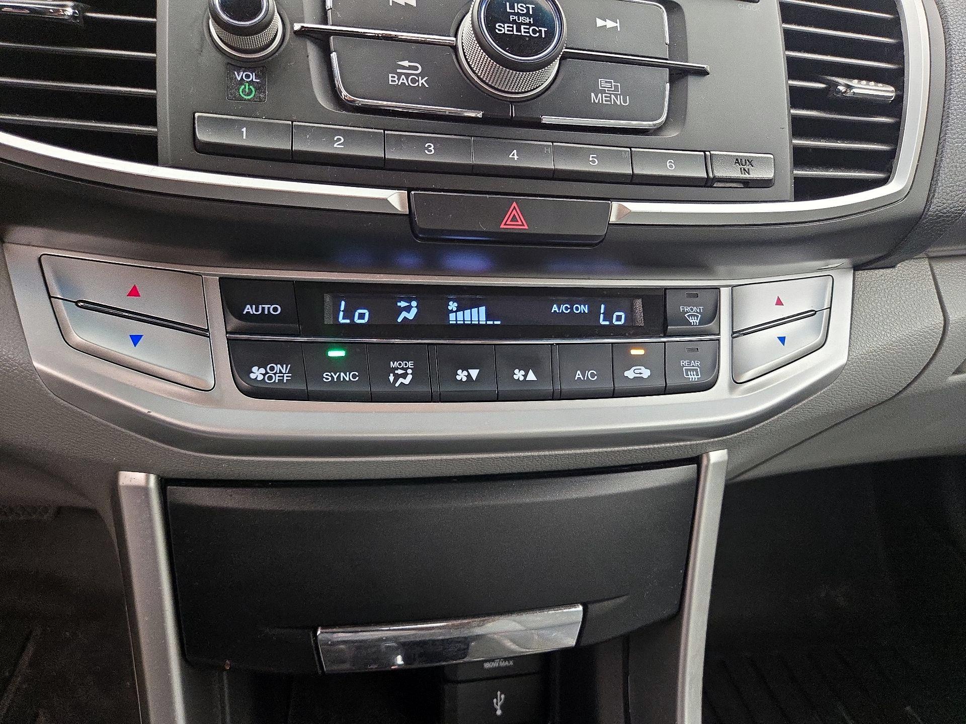 Thumbnail: 2015 Honda Accord - 16