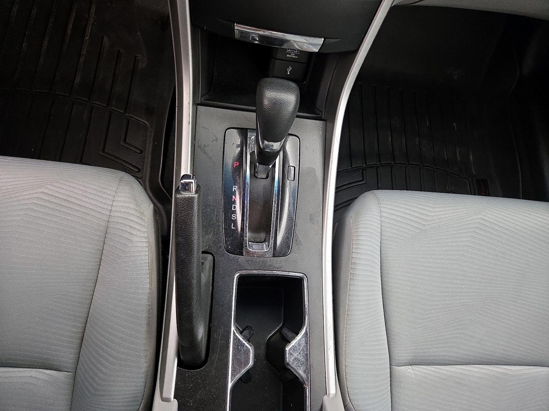 Thumbnail: 2015 Honda Accord - 17