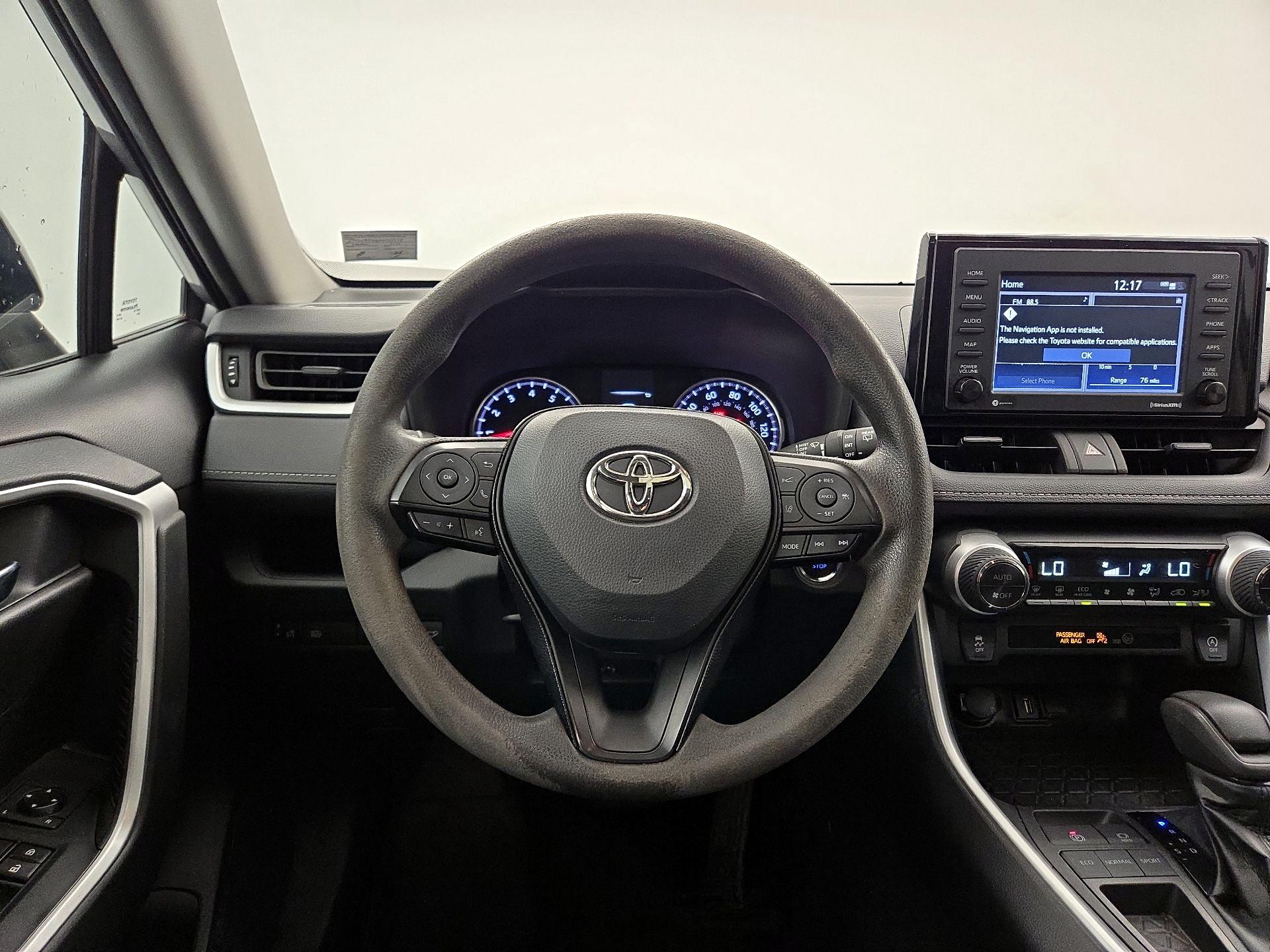 Thumbnail: 2021 Toyota RAV4 - 10