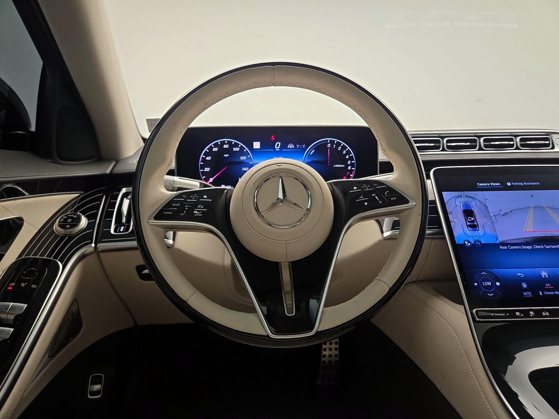 Thumbnail: 2025 Mercedes-Benz S-Class - 10