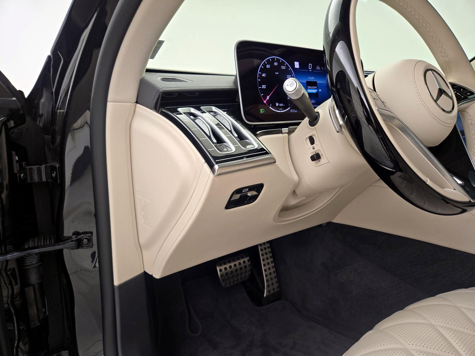 Thumbnail: 2025 Mercedes-Benz S-Class - 13