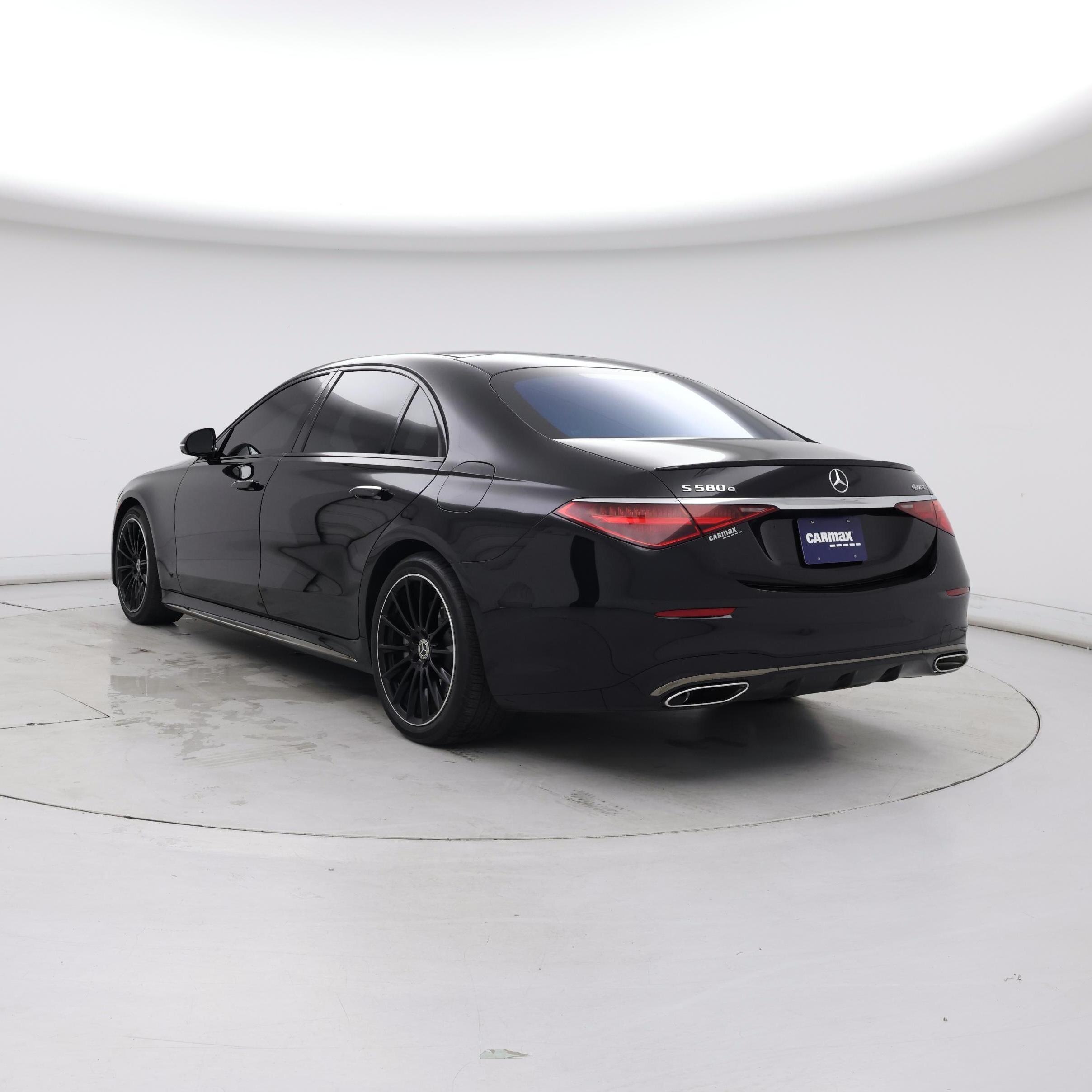 Thumbnail: 2025 Mercedes-Benz S-Class - 2