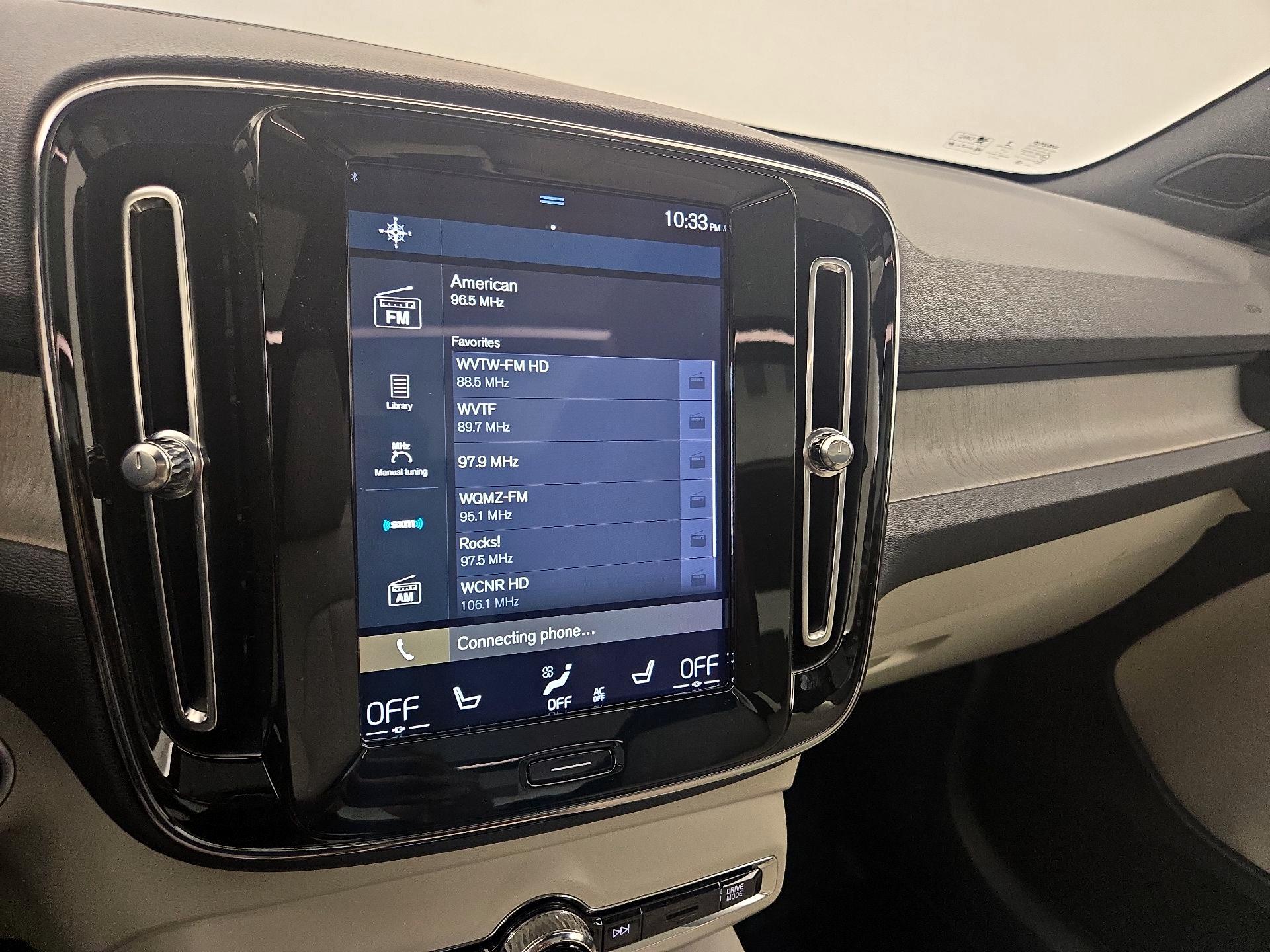 Thumbnail: 2020 Volvo XC40 - 16