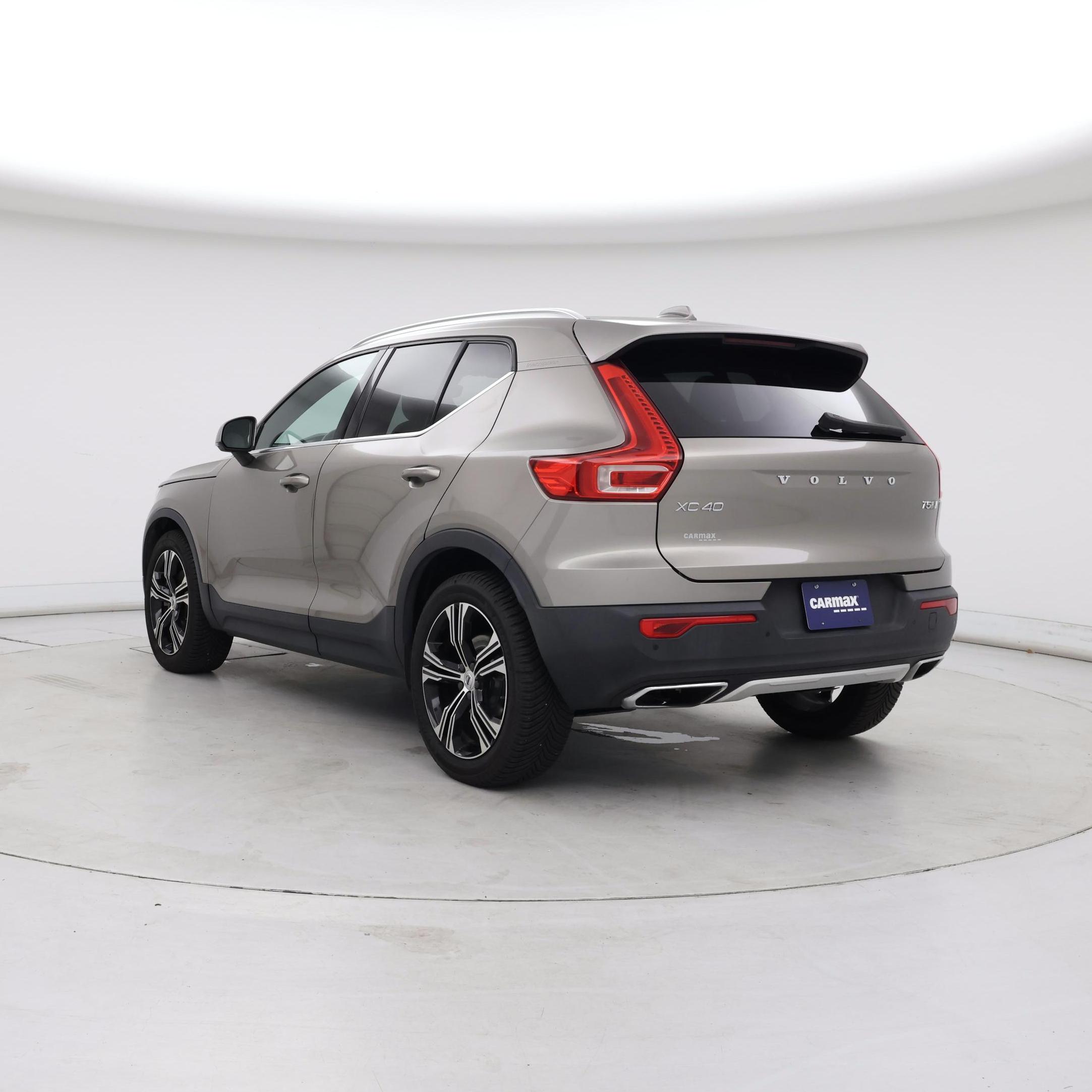Thumbnail: 2020 Volvo XC40 - 2