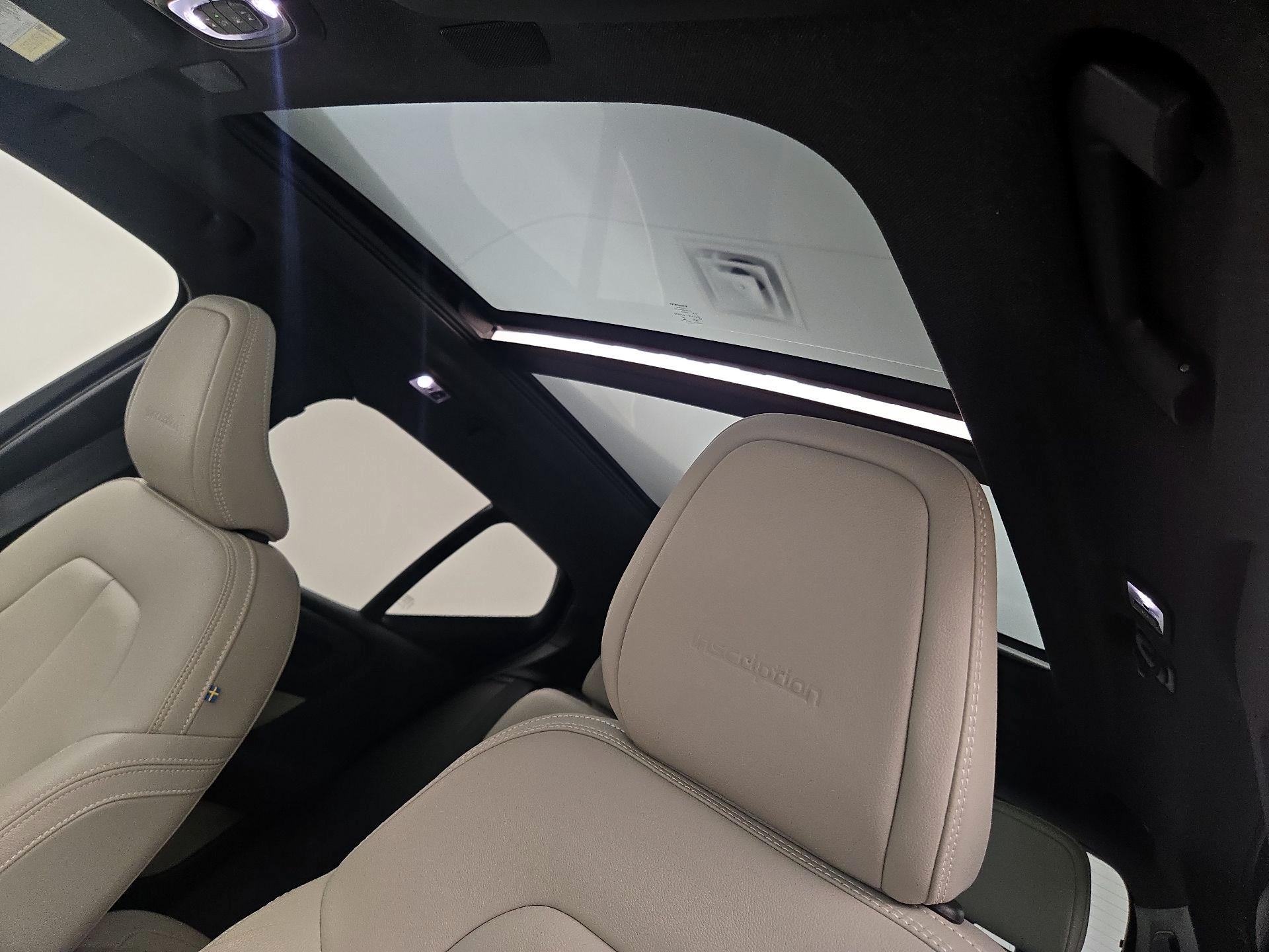 Thumbnail: 2020 Volvo XC40 - 20
