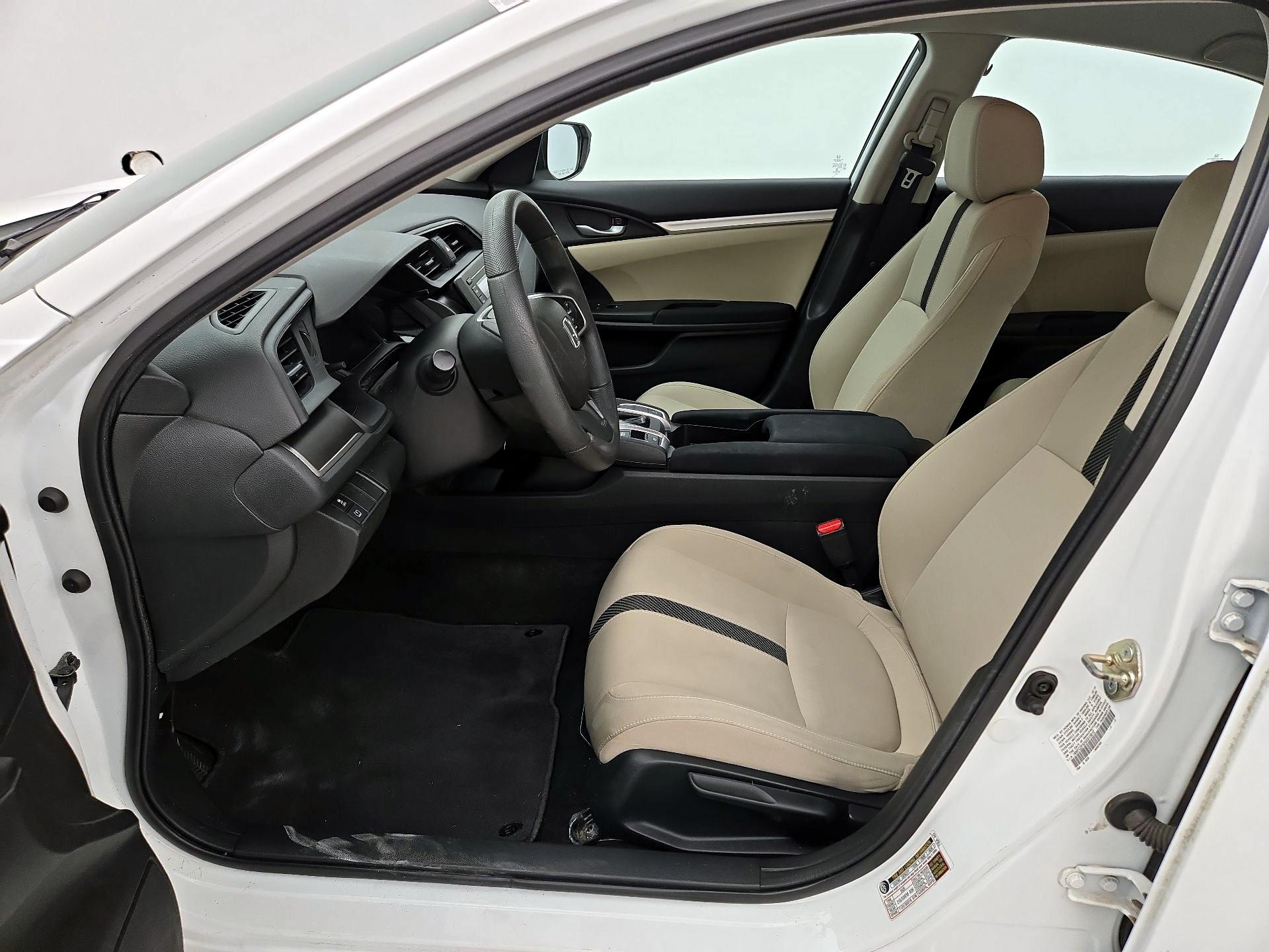 Thumbnail: 2016 Honda Civic - 11