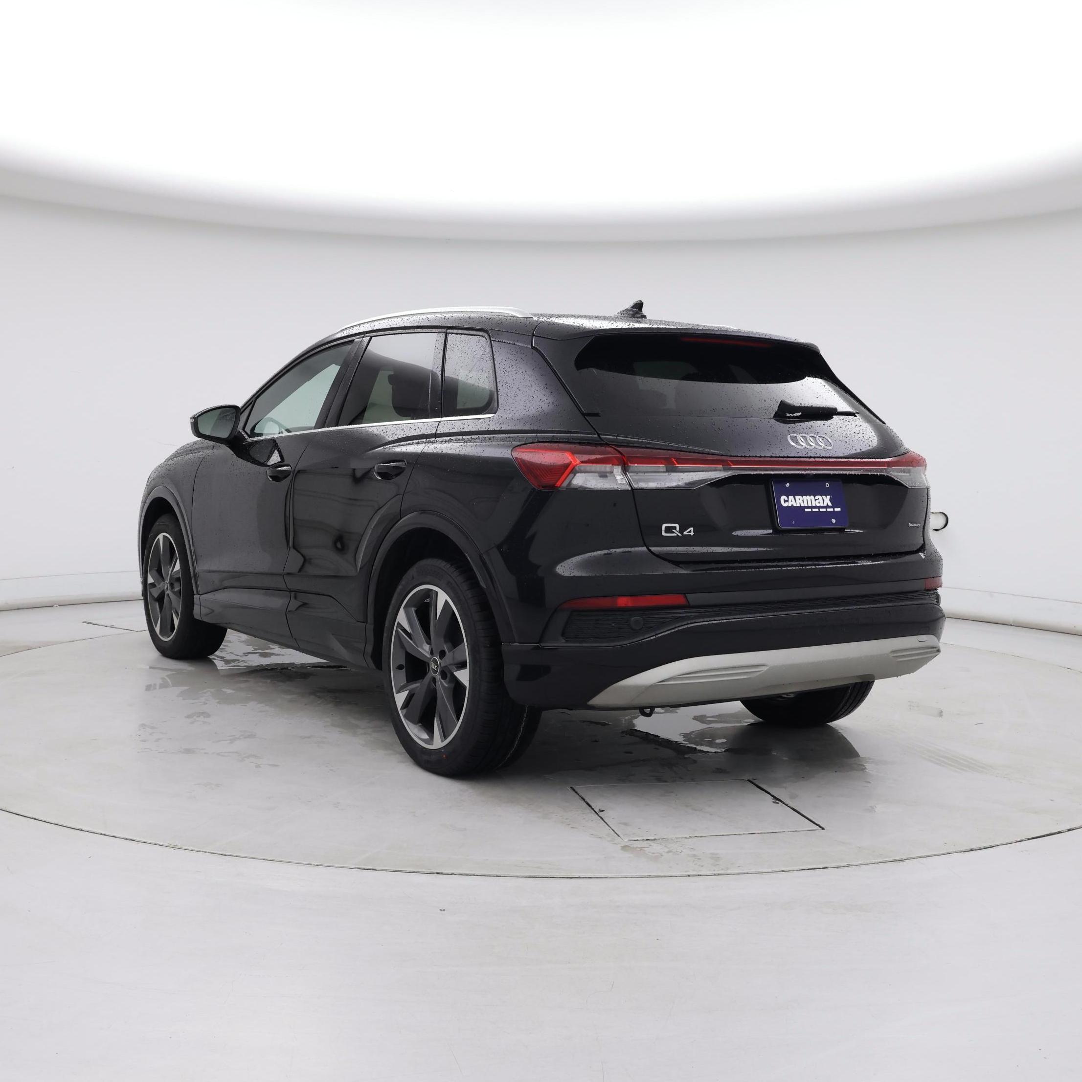 Thumbnail: 2022 Audi Q4 e-tron - 2