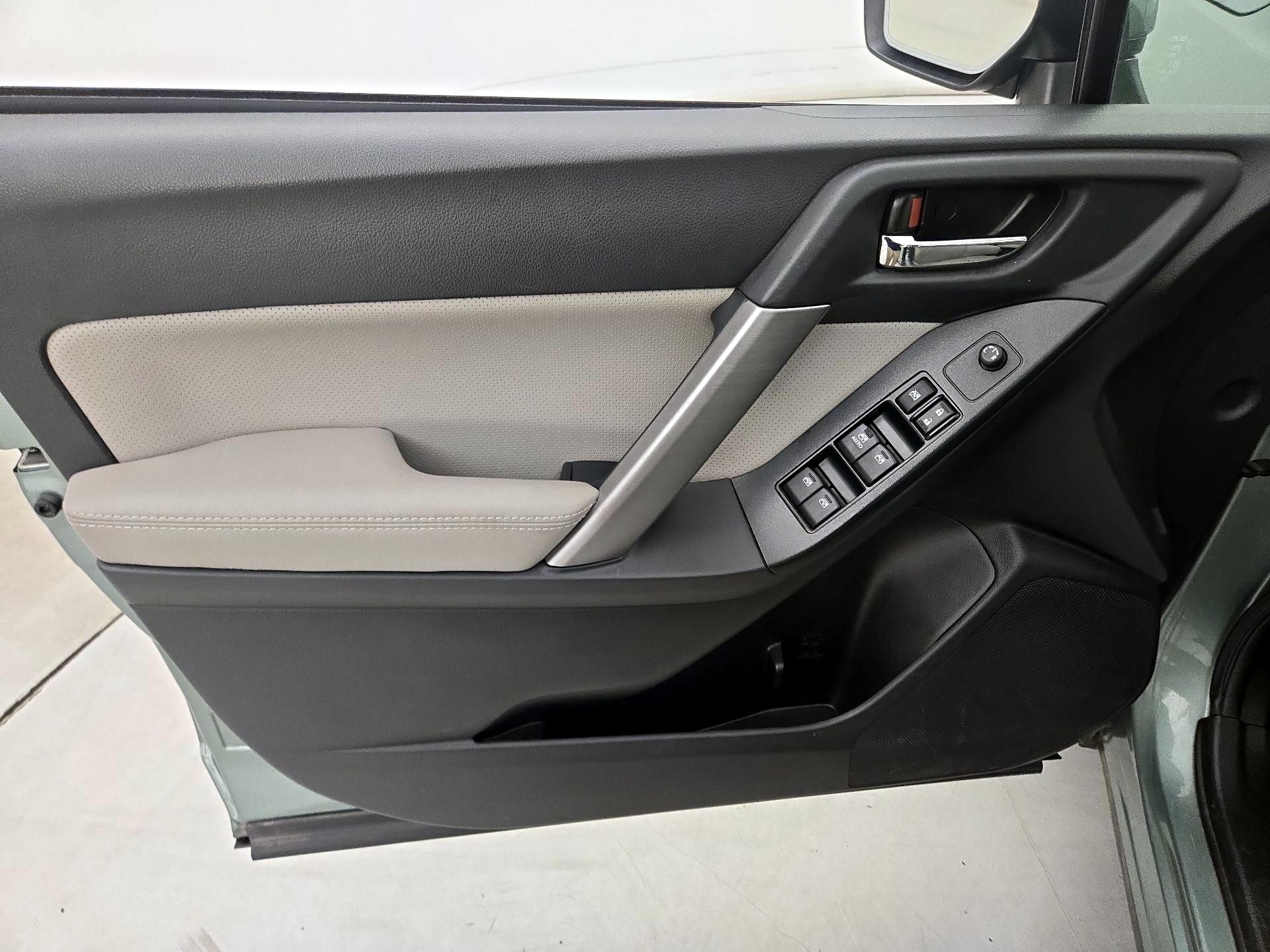 Thumbnail: 2016 Subaru Forester - 12