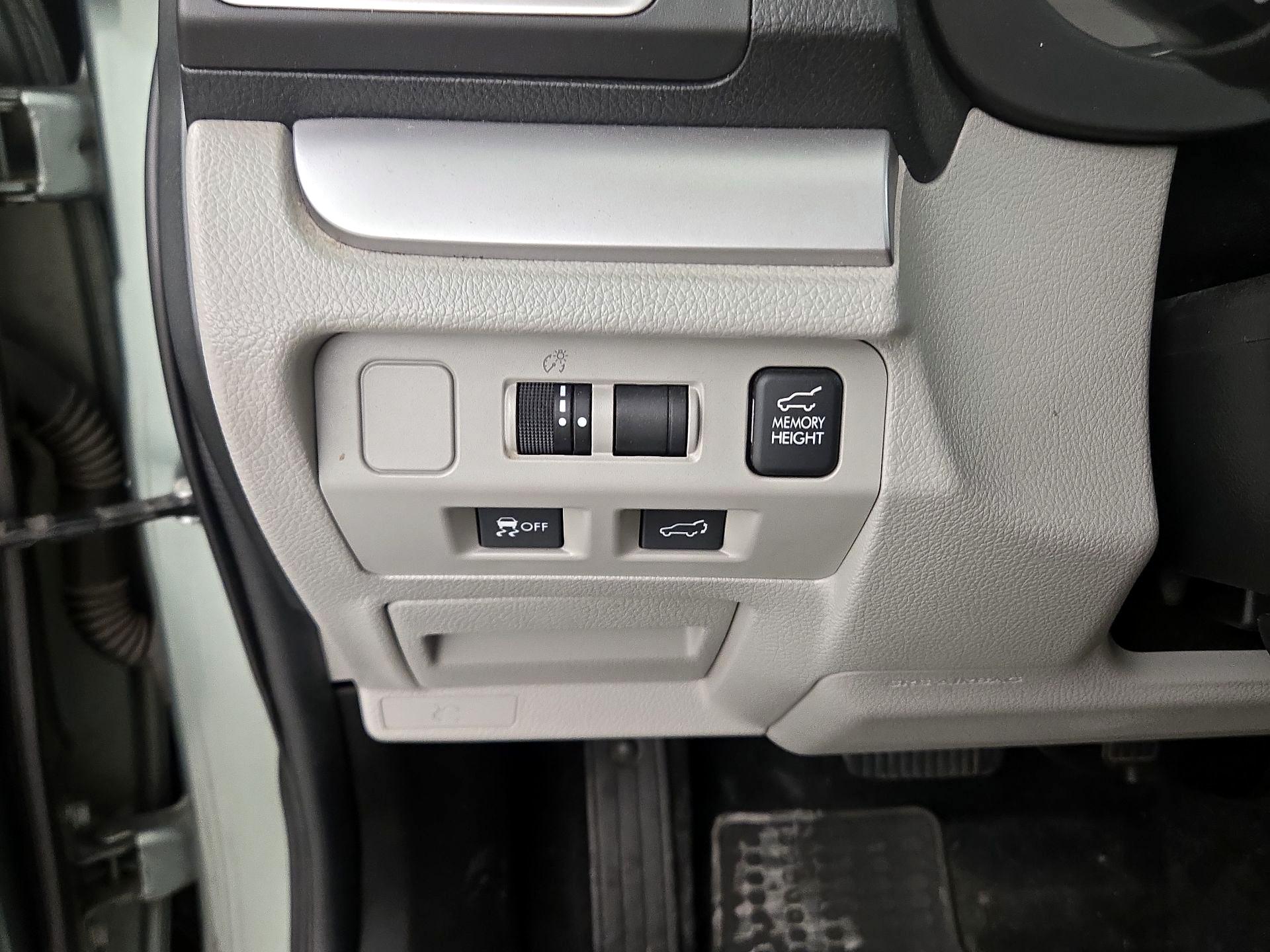Thumbnail: 2016 Subaru Forester - 13