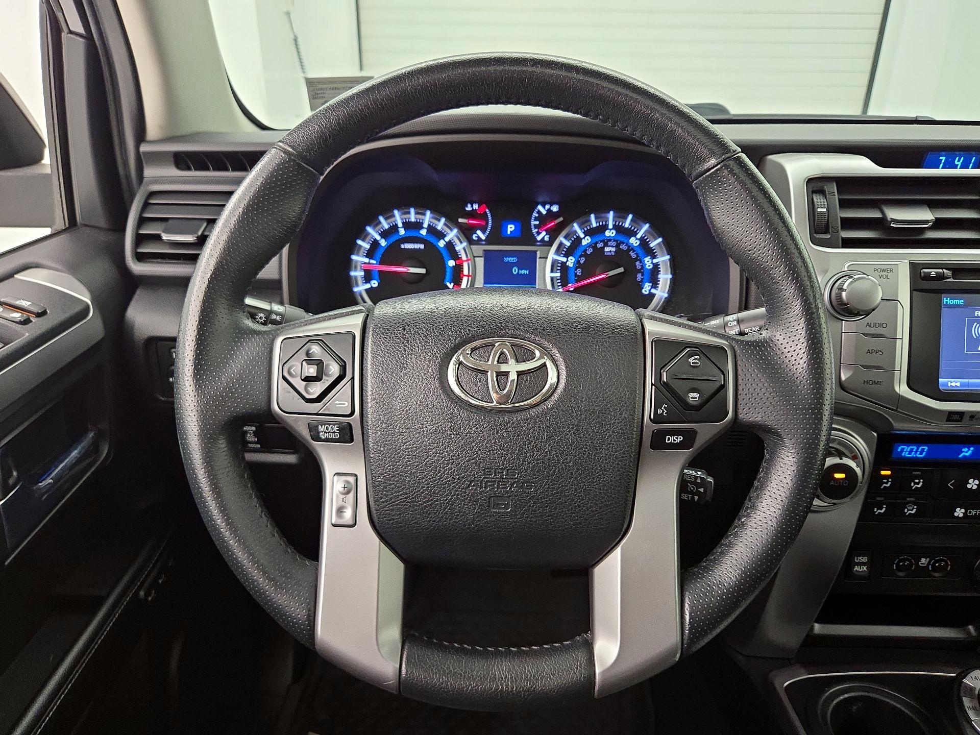 Thumbnail: 2017 Toyota 4Runner - 10