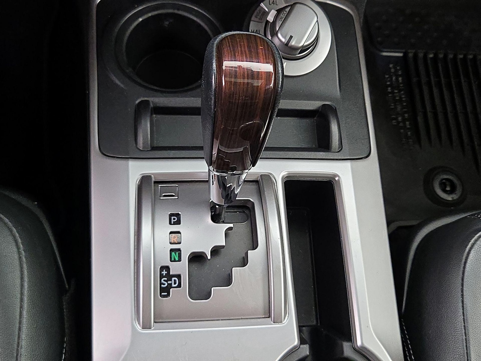 2017 Toyota 4Runner Limited - Photo 19