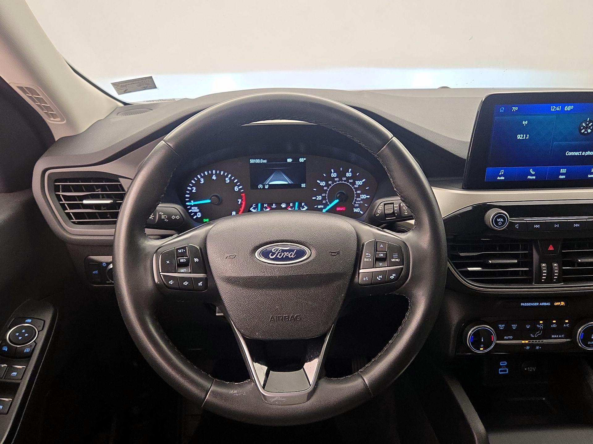 Thumbnail: 2022 Ford Escape - 10