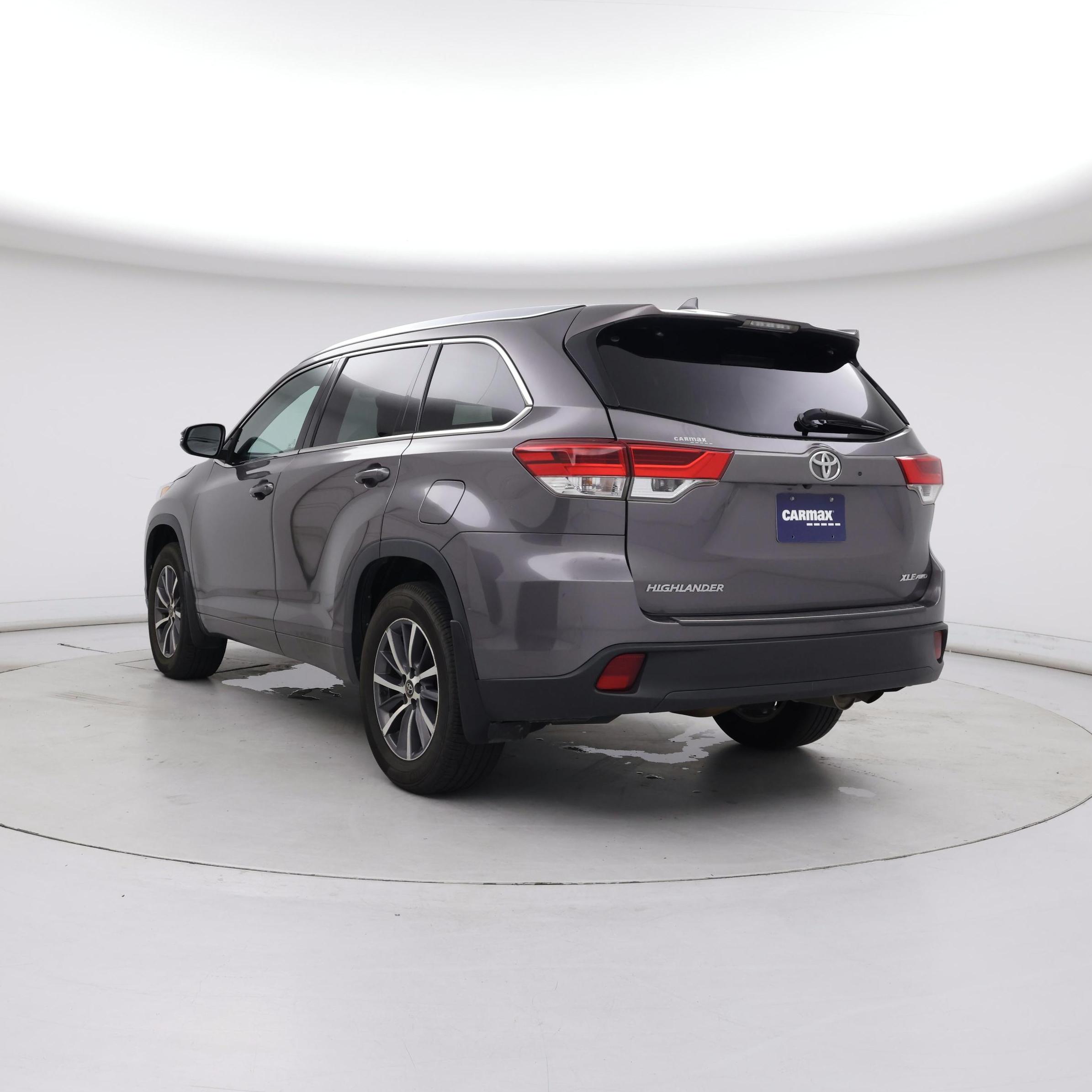 Thumbnail: 2018 Toyota Highlander - 2