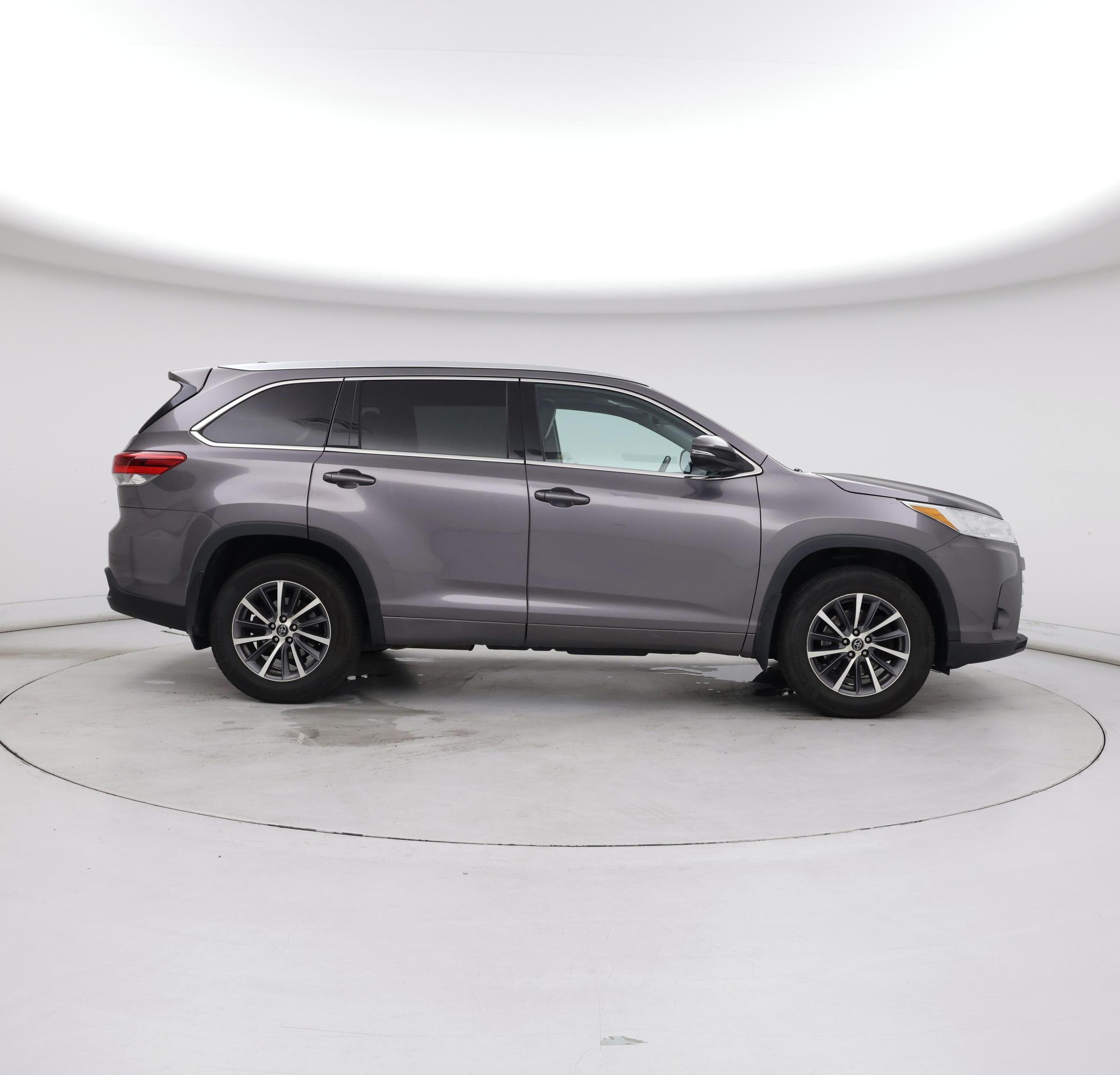 Thumbnail: 2018 Toyota Highlander - 7