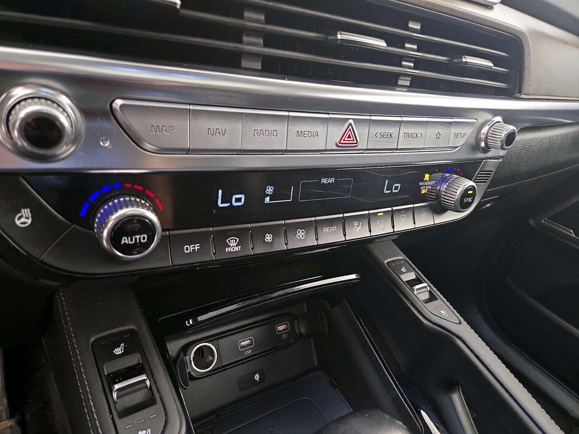 Thumbnail: 2020 Kia Telluride - 17