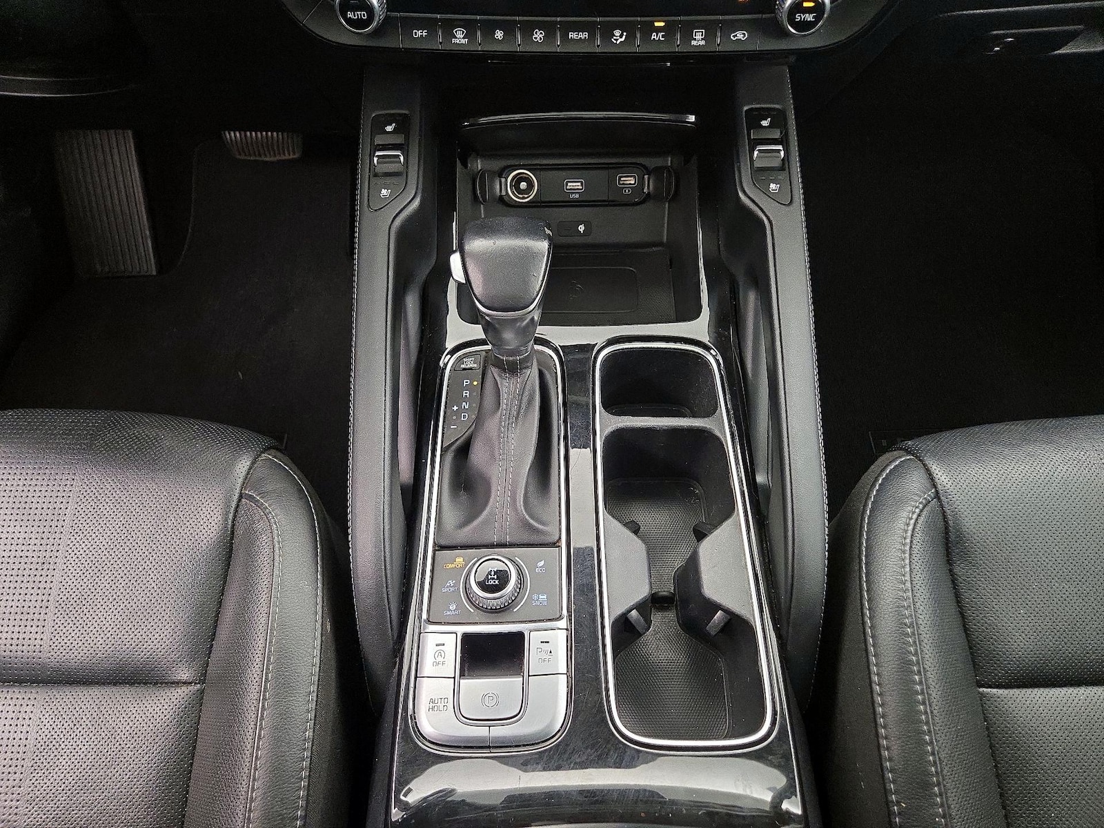 2020 Kia Telluride EX - Photo 19