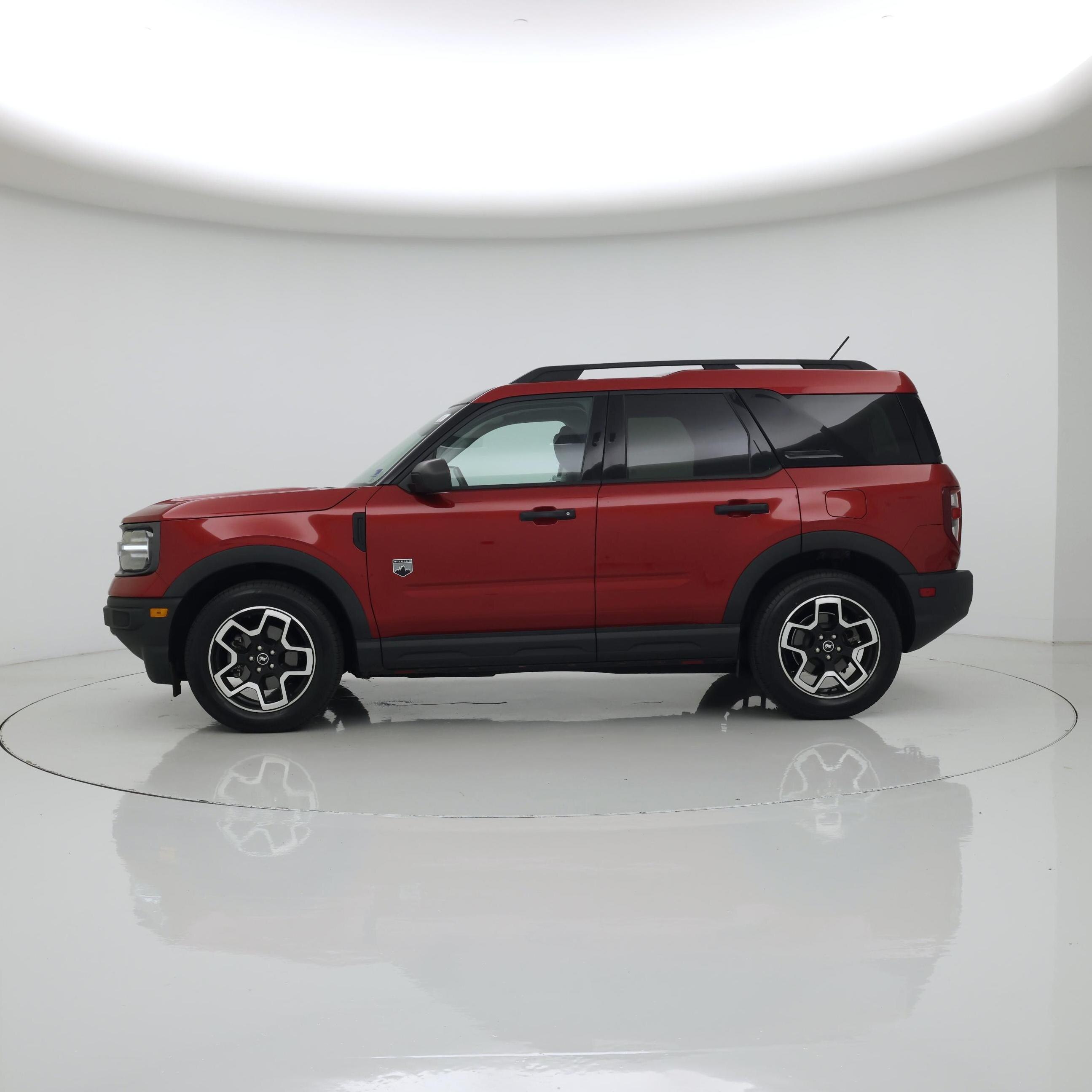 Thumbnail: 2021 Ford Bronco Sport - 3