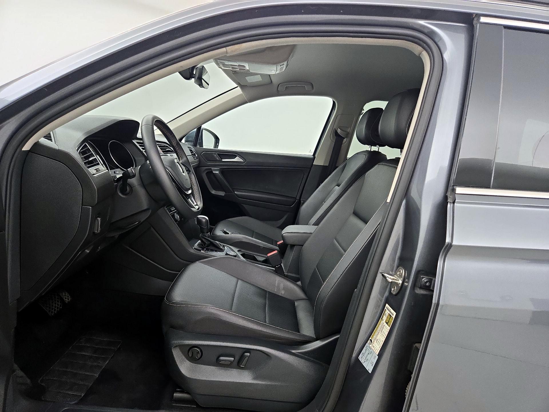 Thumbnail: 2021 Volkswagen Tiguan - 11