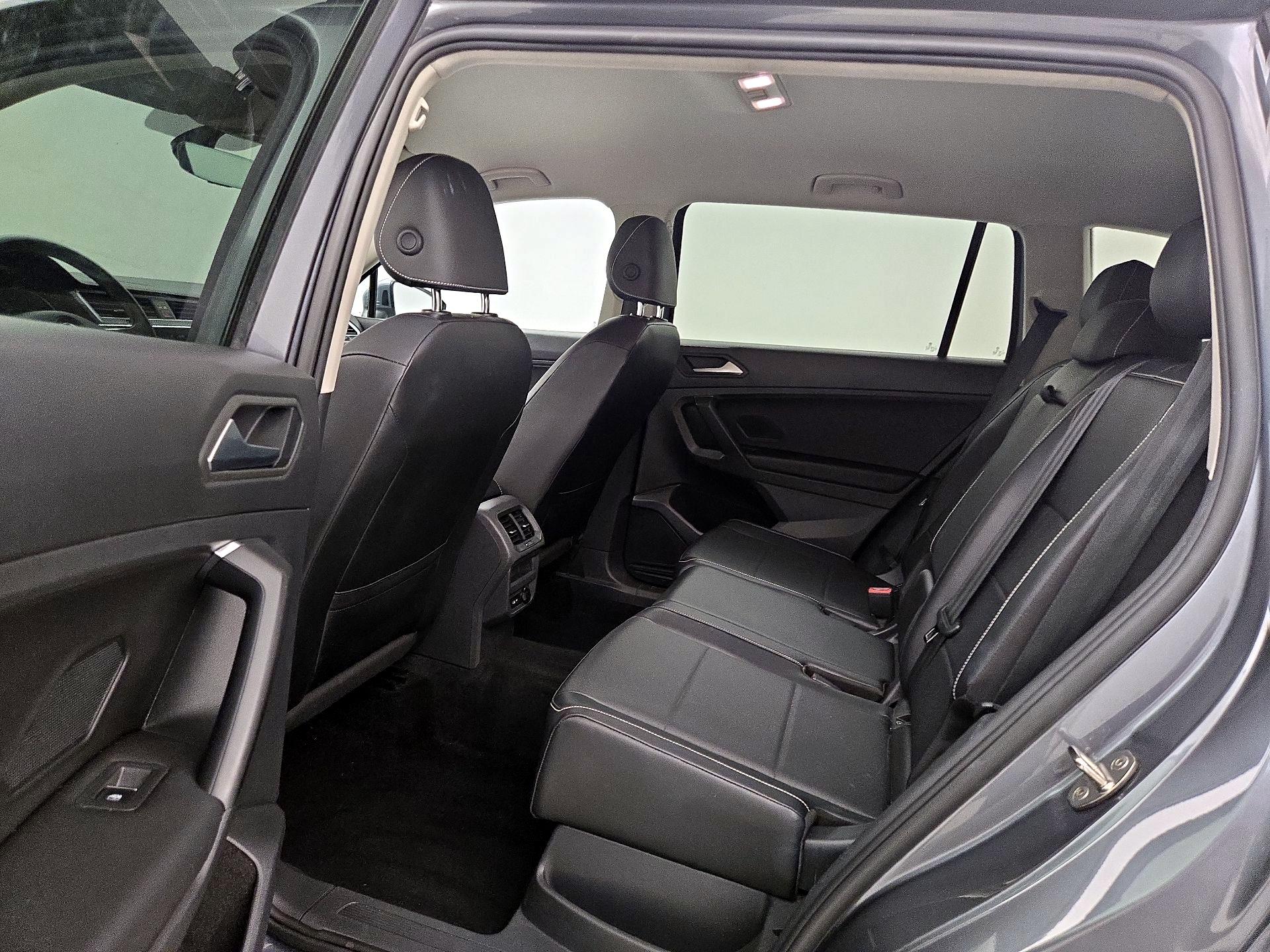 Thumbnail: 2021 Volkswagen Tiguan - 19