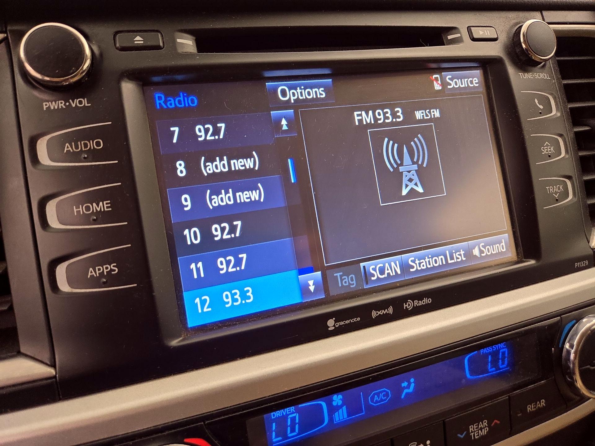 Thumbnail: 2018 Toyota Highlander - 15