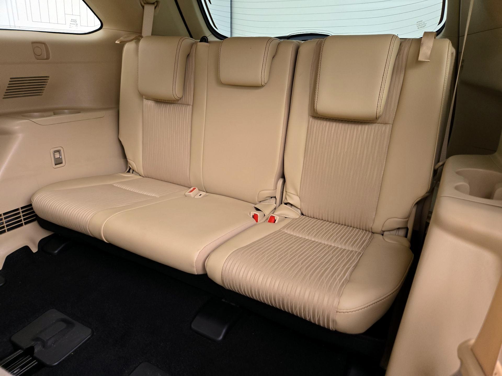 Thumbnail: 2018 Toyota Highlander - 20