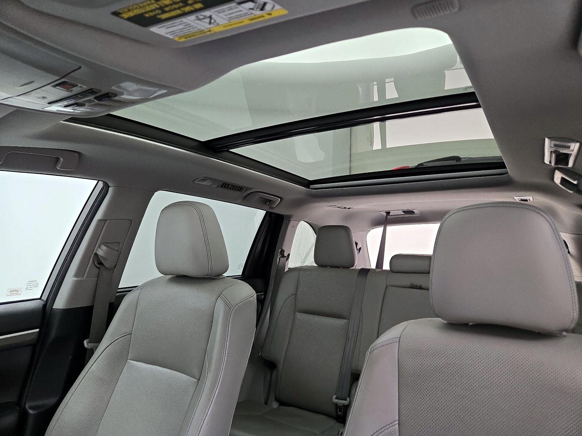Thumbnail: 2018 Toyota Highlander - 20