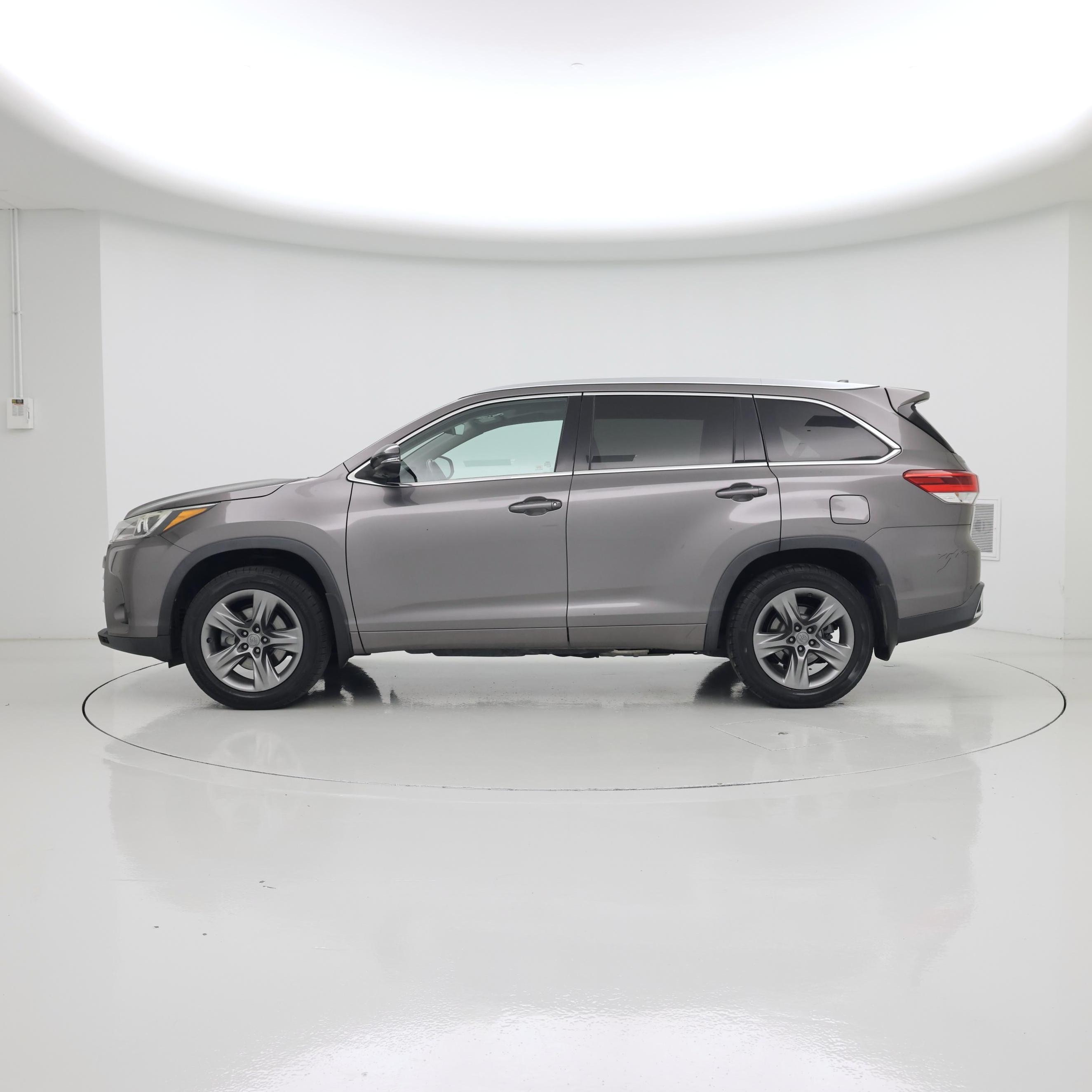 Thumbnail: 2018 Toyota Highlander - 3