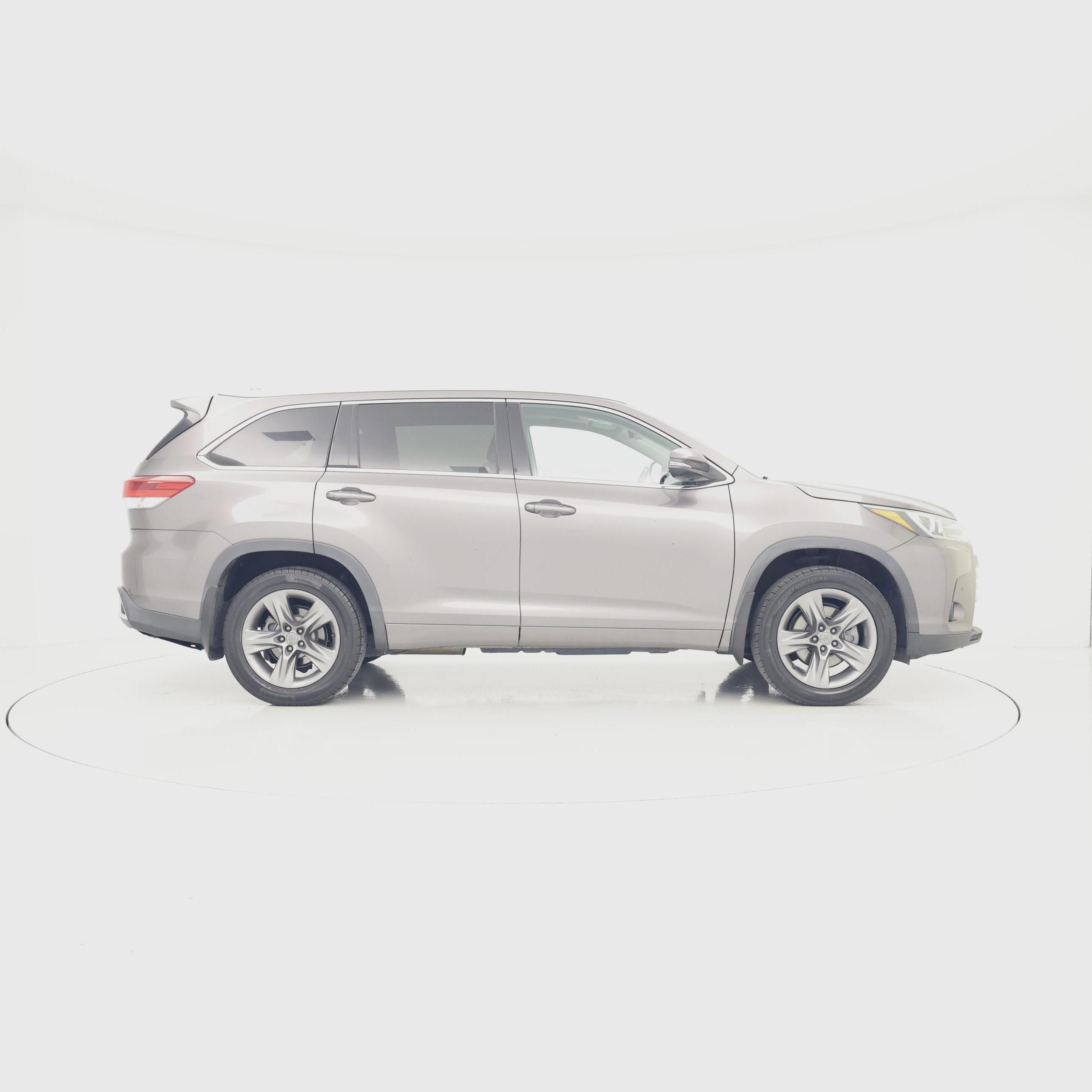 Thumbnail: 2018 Toyota Highlander - 7