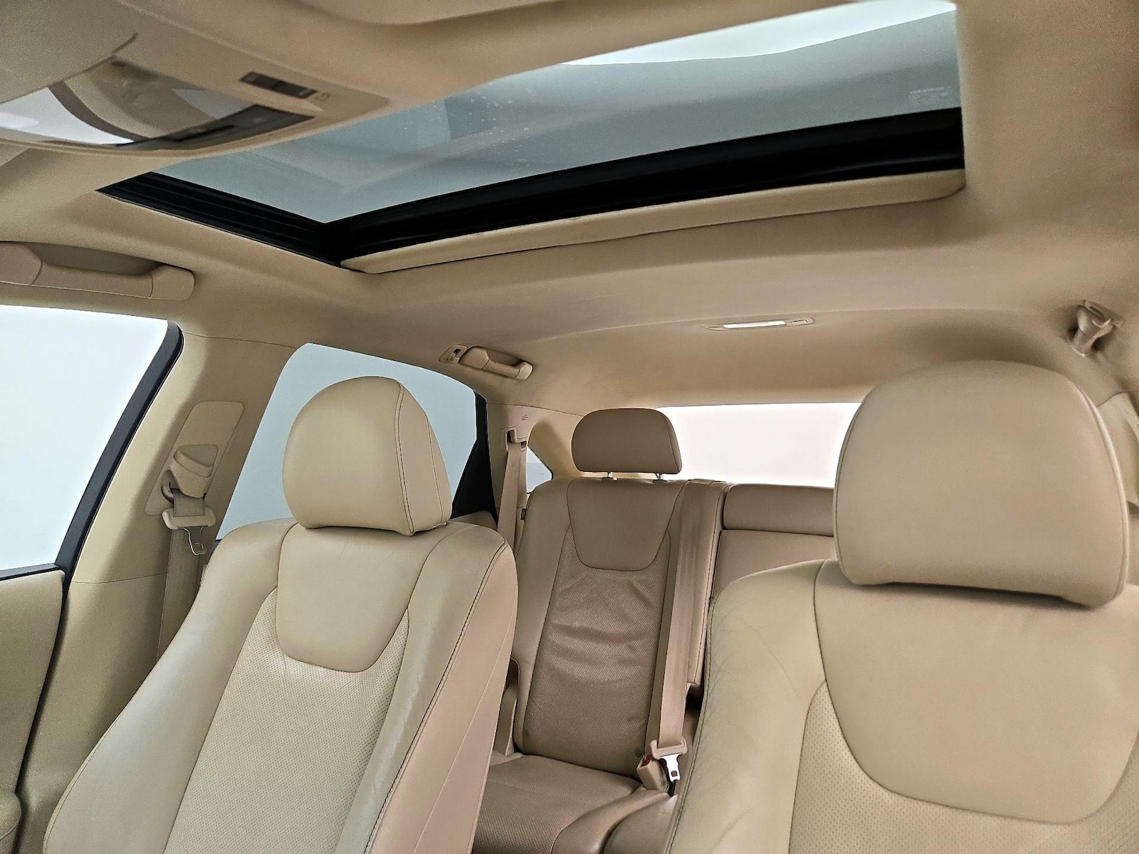 Sunroof(s) & Overhead Airbags