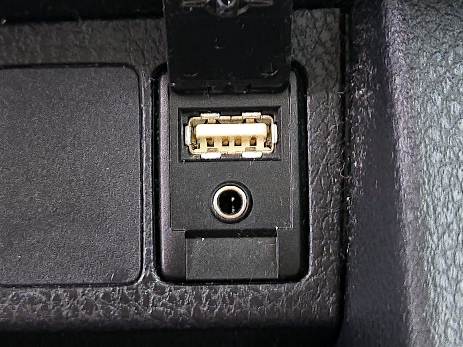 2018 Toyota Corolla LE - Photo 19