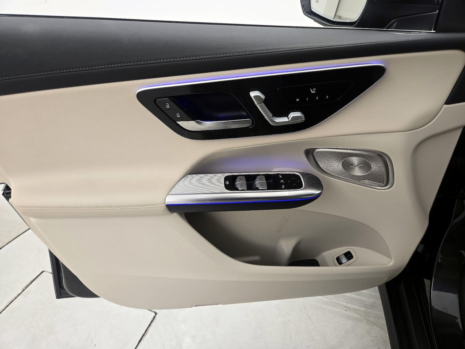 2025 Mercedes-Benz GLC Base - Photo 13