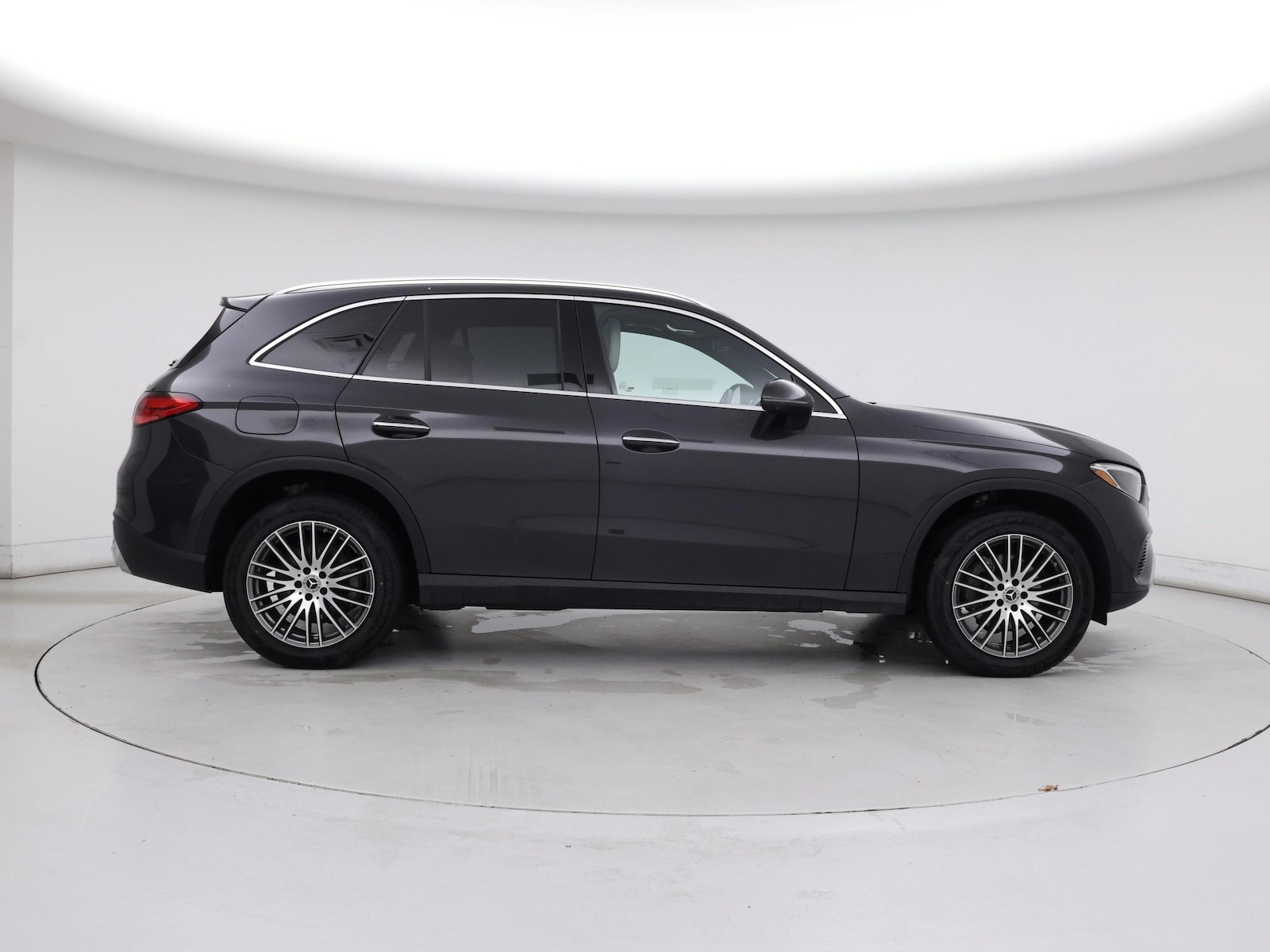 2025 Mercedes-Benz GLC Base - Photo 8